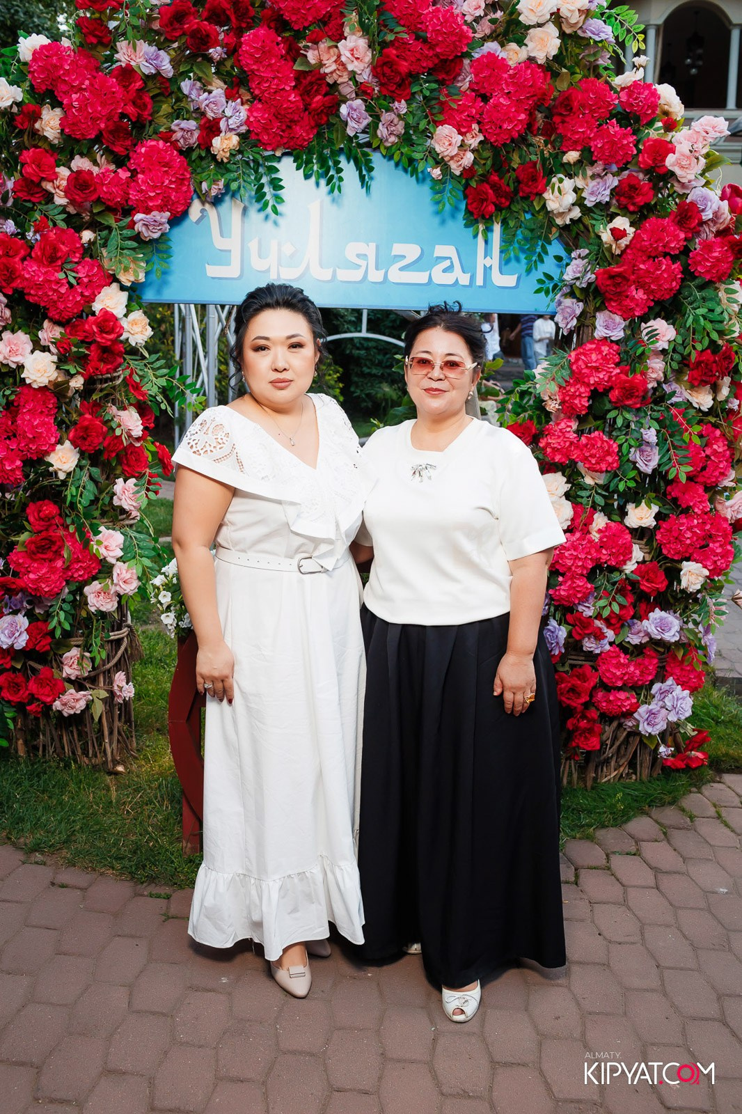 РЕСТОРАН УЧ ЛЯГАН. КИПЯТКОМ АЛМАТЫ!