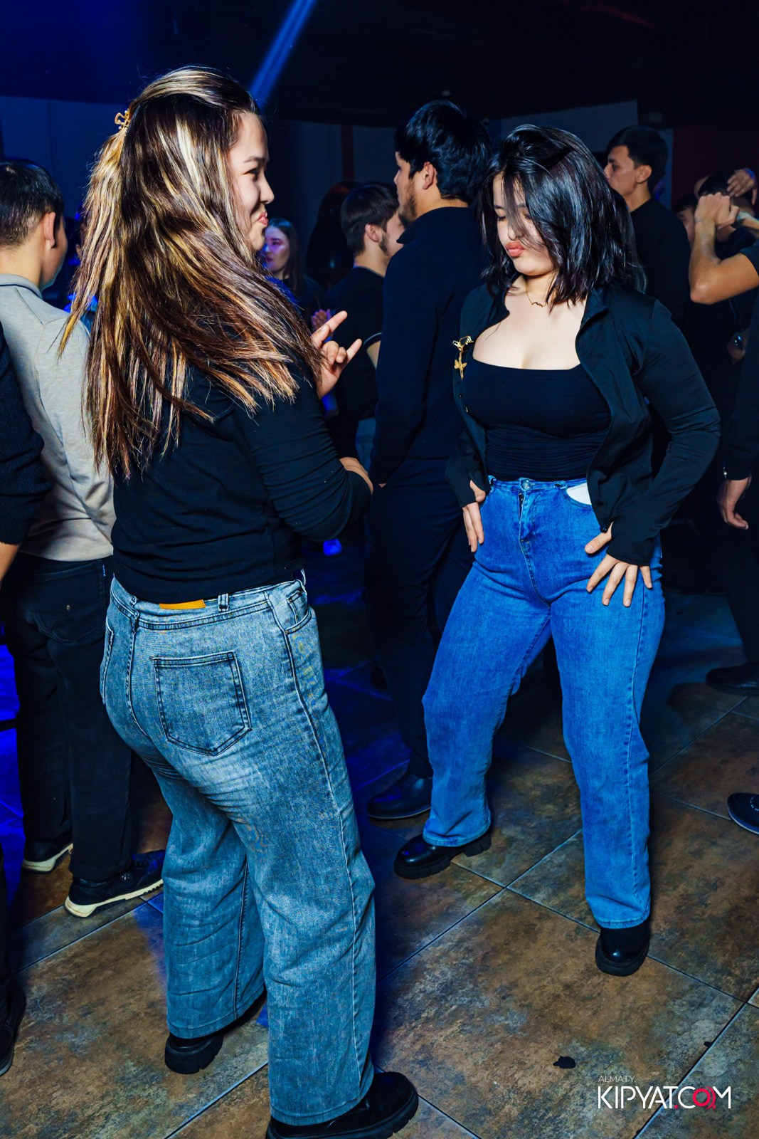 ARAGOSTA. КИПЯТКОМ АЛМАТЫ!