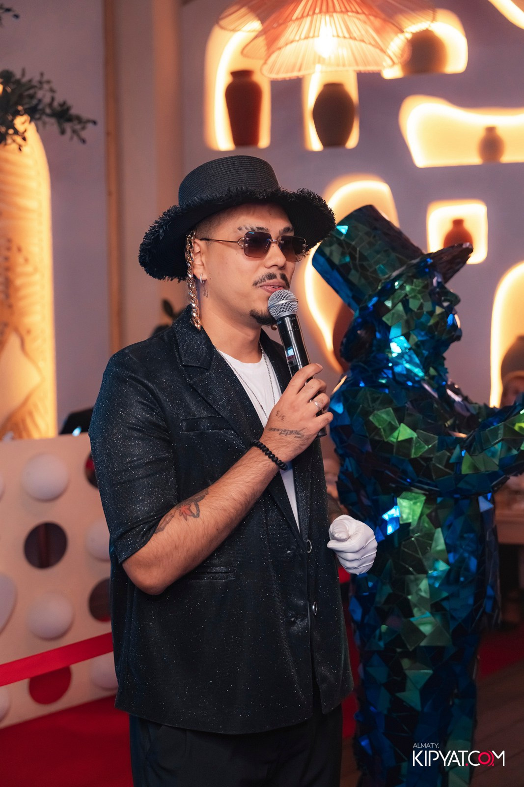 THE BROOKLN B MOOD KARAOKE & TERRACE. КИПЯТКОМ АЛМАТЫ!