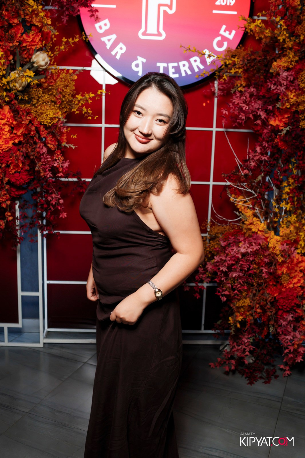 FRIENDS BAR & TERRACE. КИПЯТКОМ АЛМАТЫ!