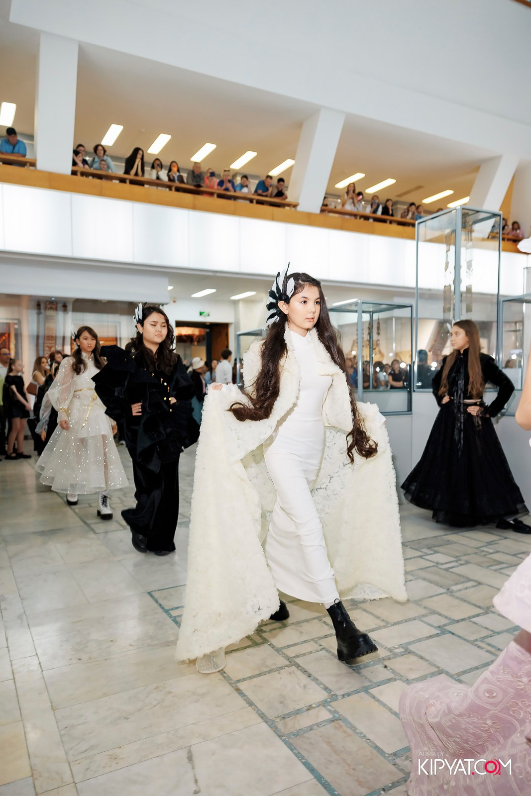 JUNIOR MODELS SHOW. ПЕРФОМАНС НОЧЬ В МУЗЕЕ. КИПЯТКОМ АЛМАТЫ! Фотосъемка мероприятий в Алматы