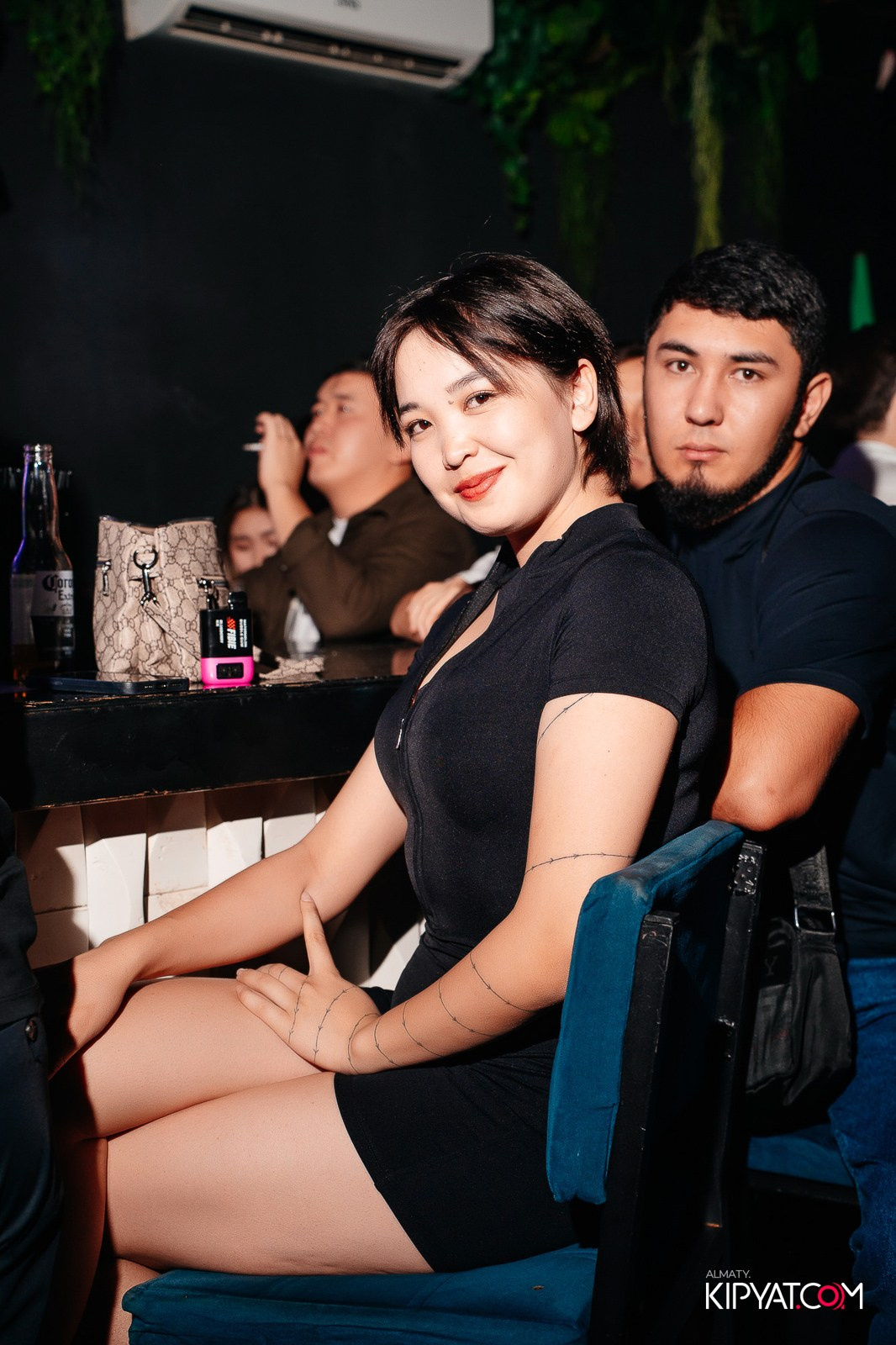 UYAT EMES BAR. КИПЯТКОМ АЛМАТЫ!