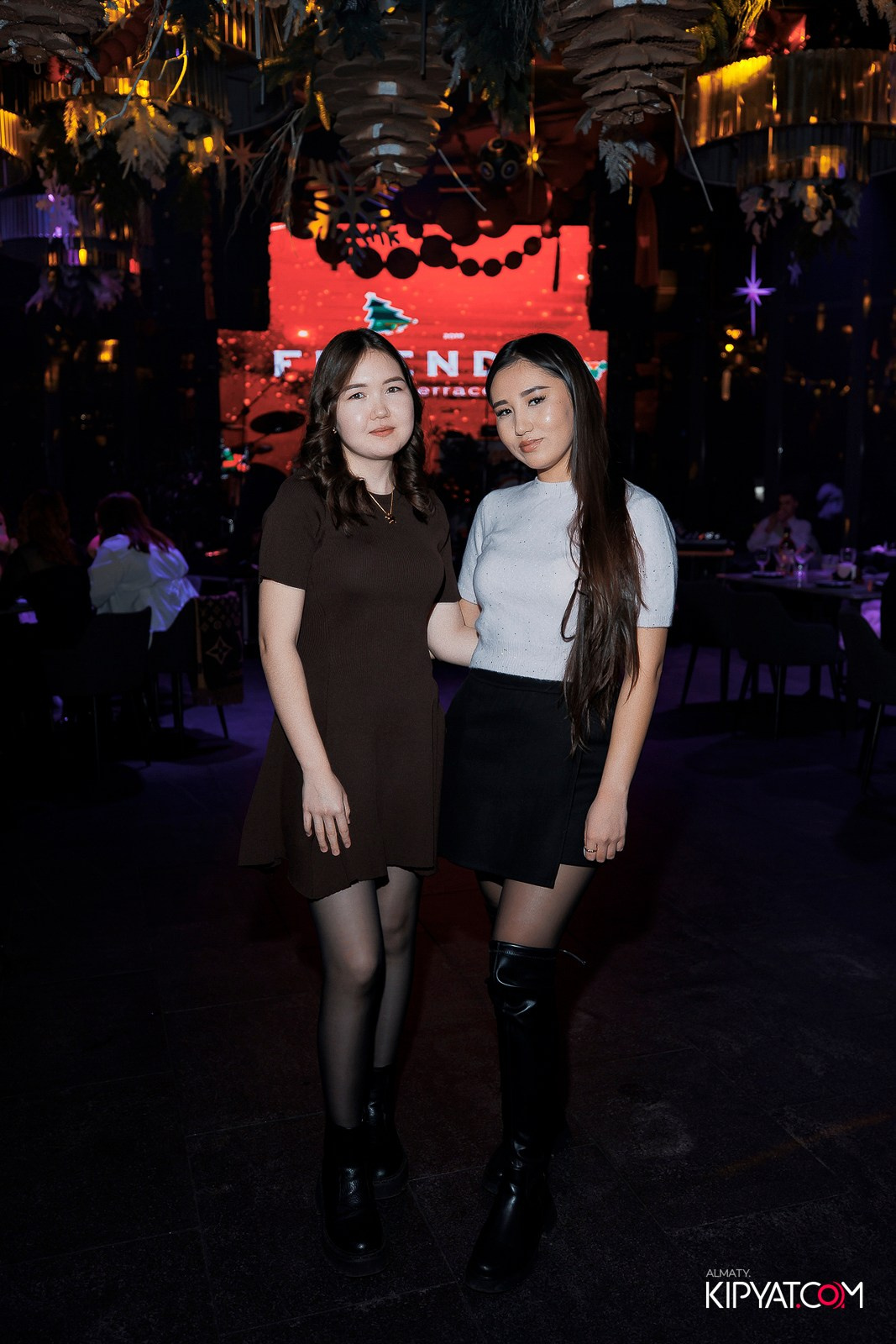 FRIENDS BAR & TERRACE. КИПЯТКОМ АЛМАТЫ! Фотосъемка мероприятий в Алматы