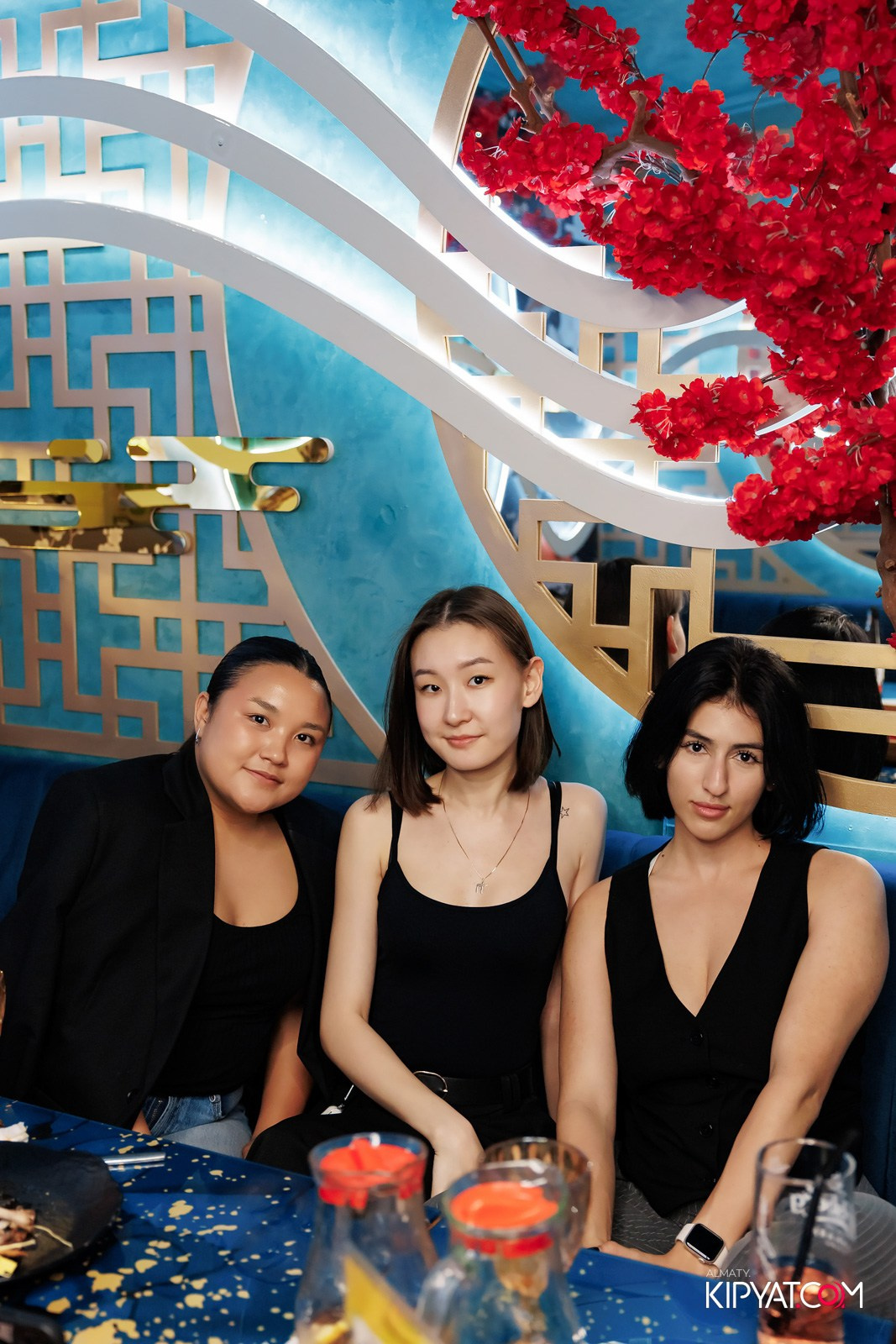 УХО И МЕДВЕДЬ НА ГАГАРИНА. КИПЯТКОМ АЛМАТЫ!