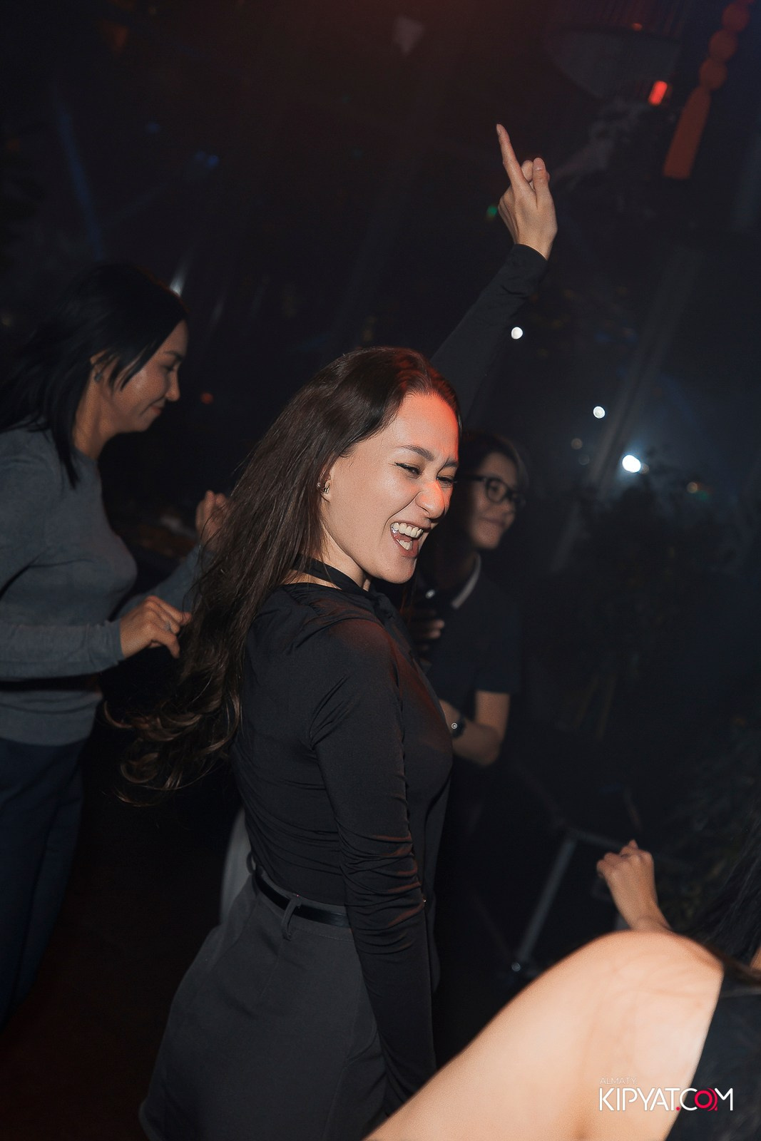 FRIENDS BAR & TERRACE. КИПЯТКОМ АЛМАТЫ! Фотосъемка мероприятий в Алматы