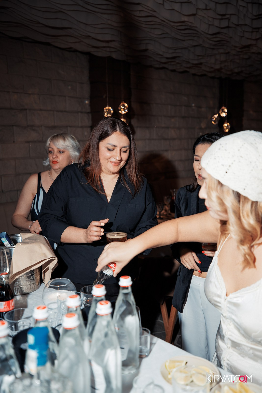 THE WALL STREET. КИПЯТКОМ АЛМАТЫ!