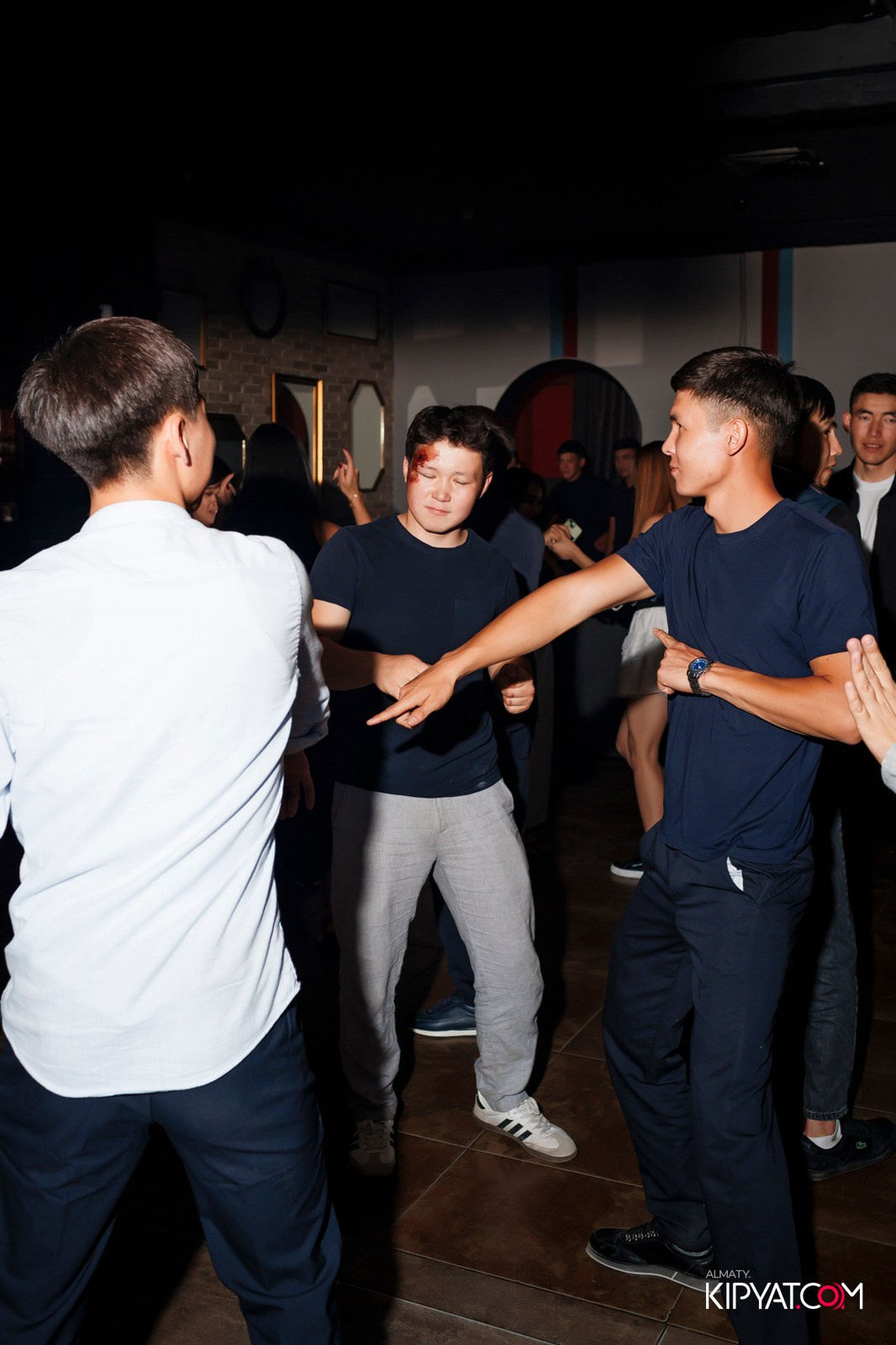 ARAGOSTA. КИПЯТКОМ АЛМАТЫ!