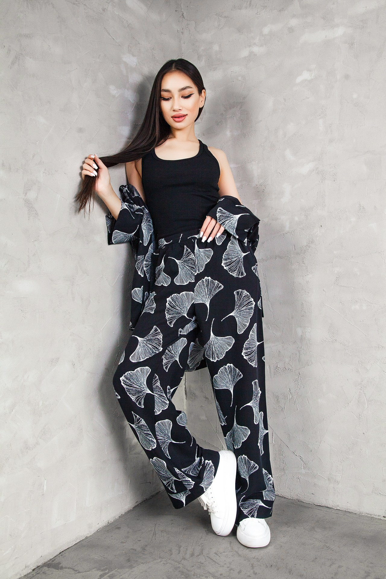 Реклама женской одежды. Натан Супервайзер по Продакшену