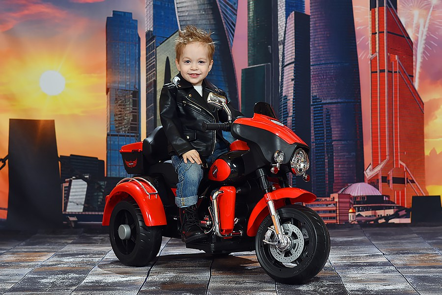 Байкер/ Детский сад. Фотовидеомейкер Виктор Павленко