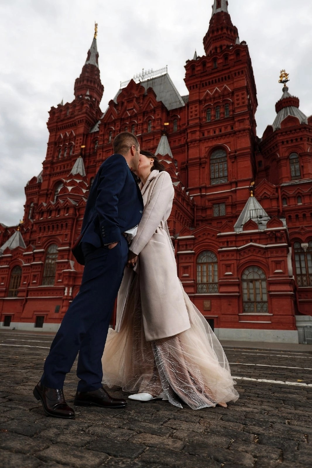 выездные съемки Романтические свадебные фото в Дубне Дмитрове Лобне – естественная обработка и атмосферные снимки Фотограф на мероприятие в Дмитров Лобня Дубна – свадьбы портреты праздники и выездные съемки