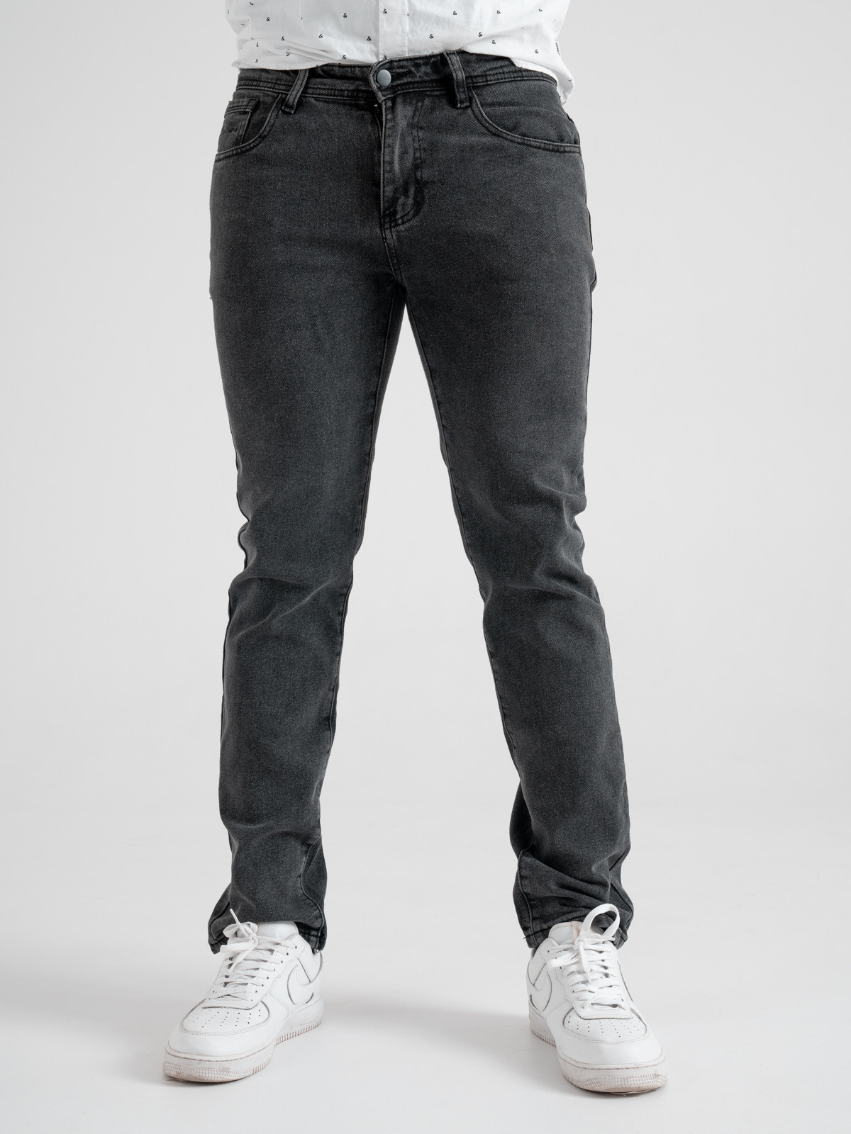 Джинсы. KED Production — продакшн из СПб. Создаём фото, видео и контент, который помогает брендам и селлерам продавать больше