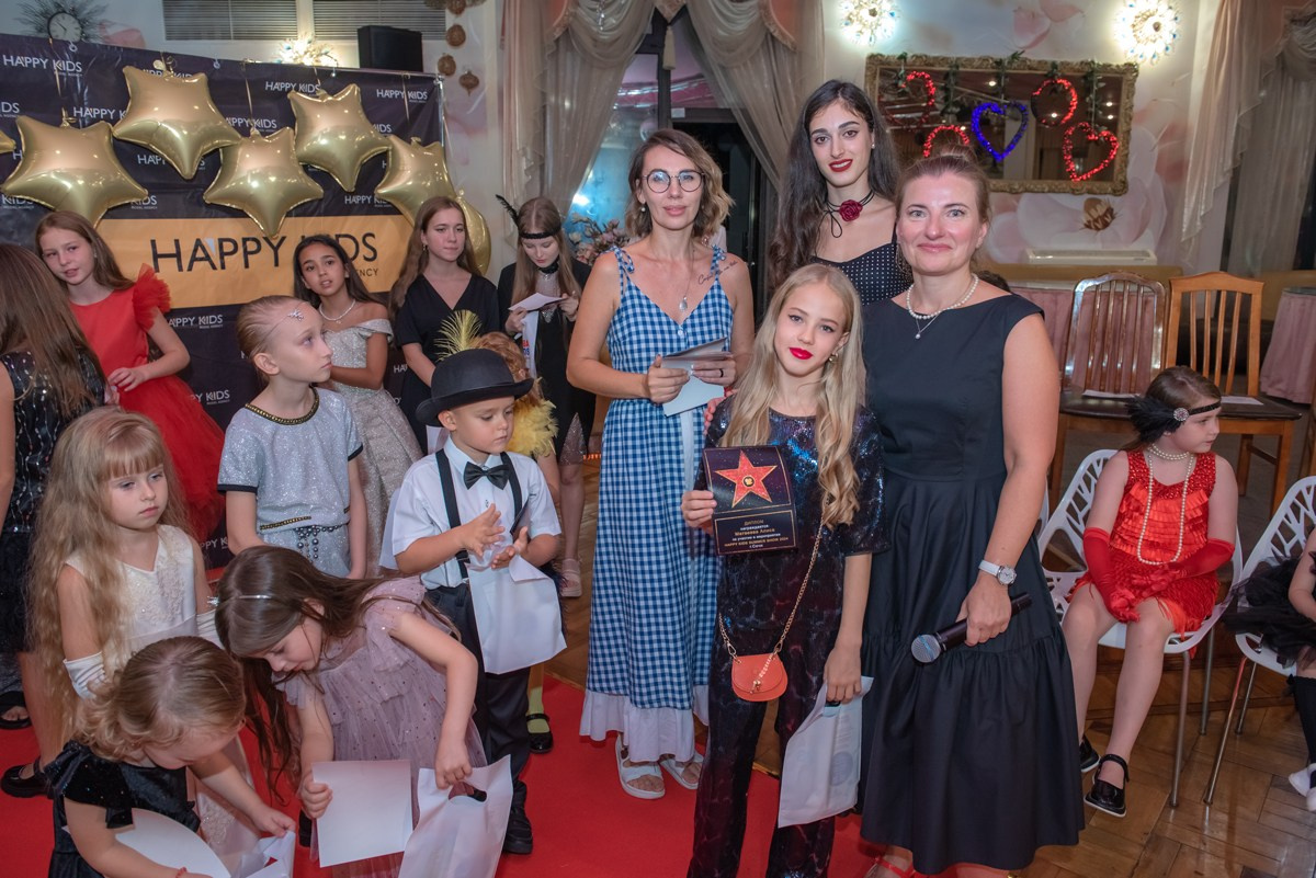 HAPPYkids дефиле санаторий Октябрьский. Семейный и коммерческий фотограф в Сочи Александр Бодунов