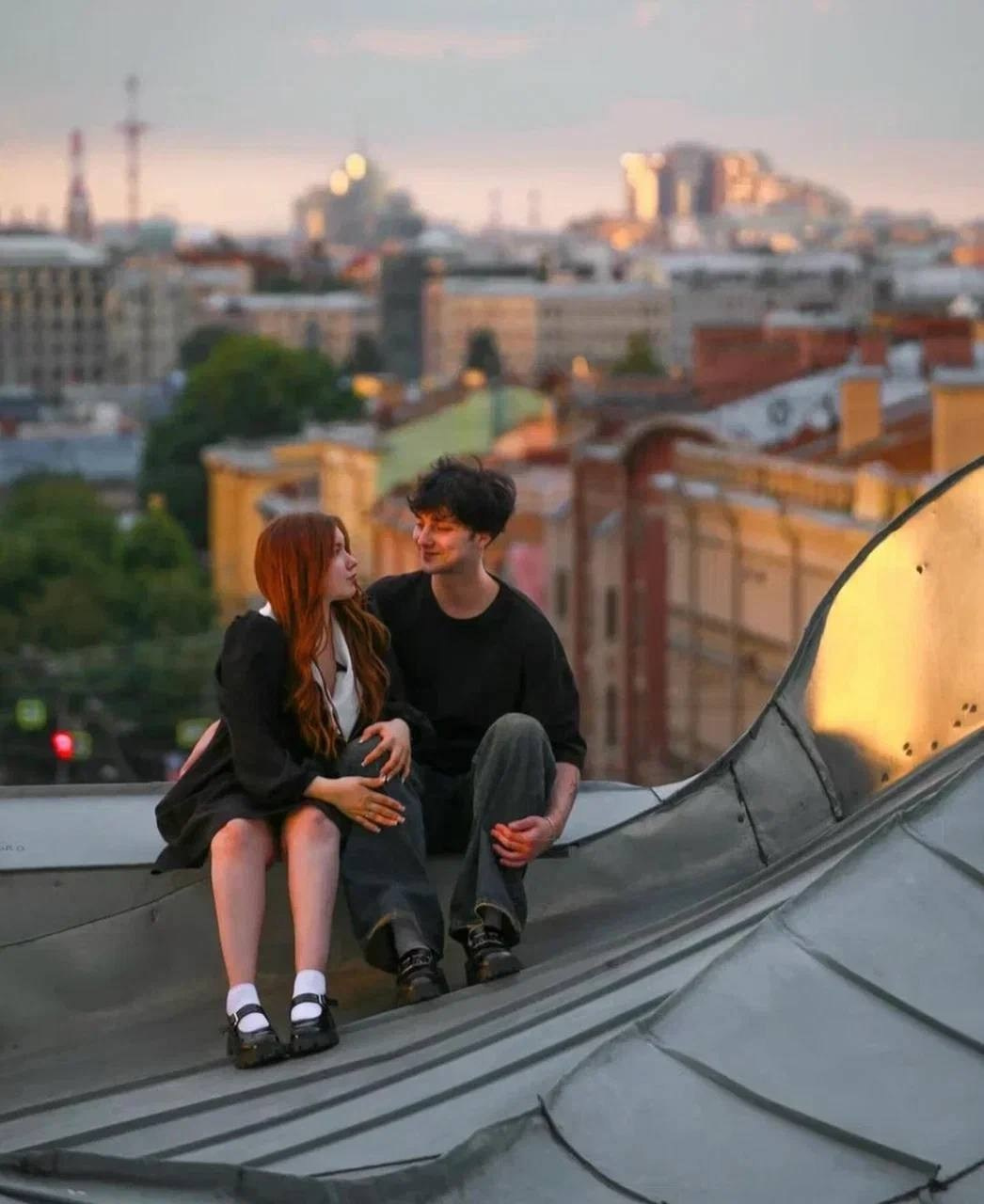 На крыше. Костюмер, художник кино и телевидения в спб