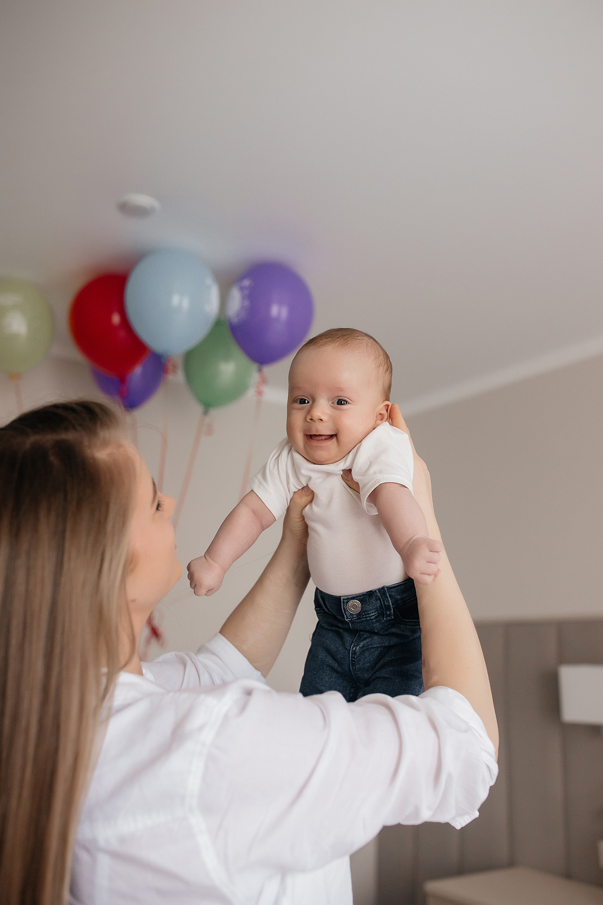 Семейная фотосессия в фотостудии и на природе в Твери. Свадебный и семейный фотограф в Твери и Тверской области
