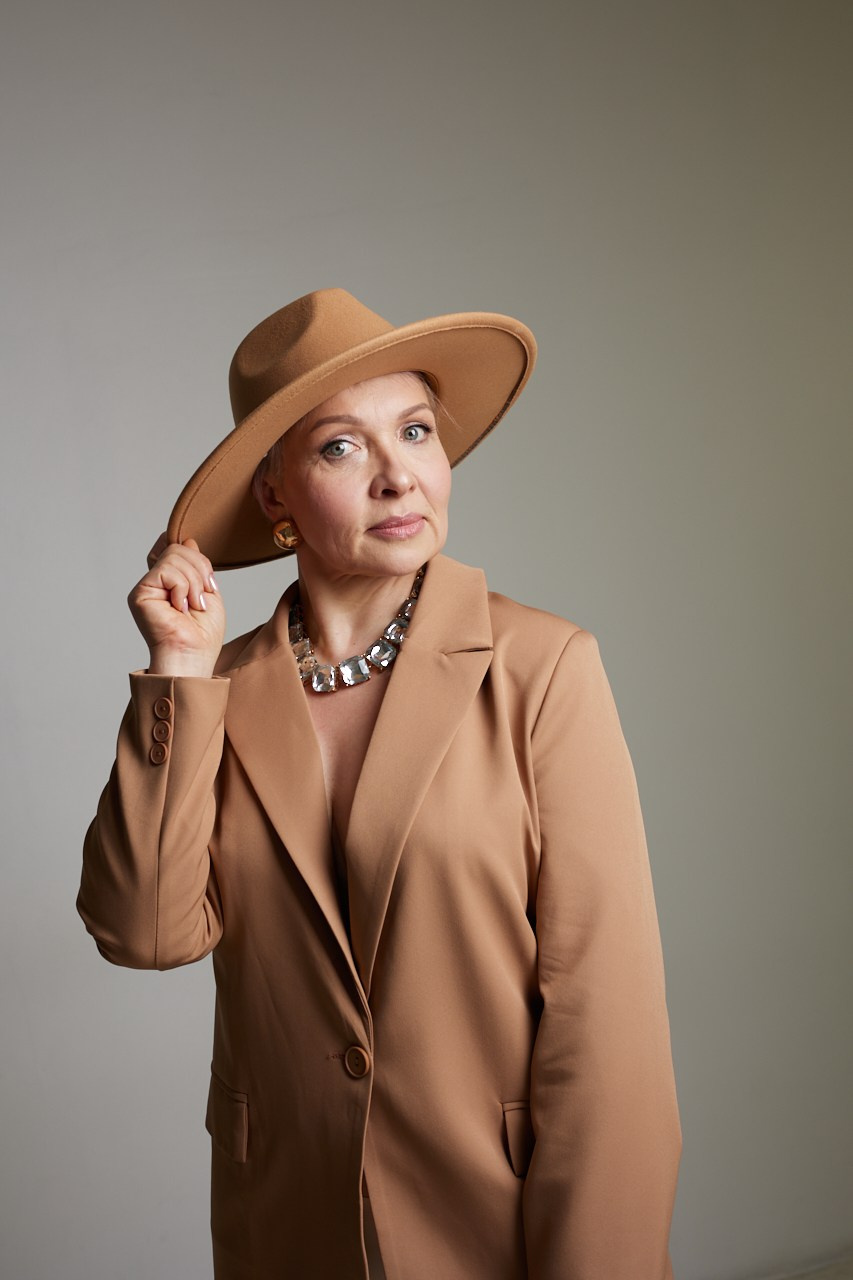 SHALOSTI. Фотомодель