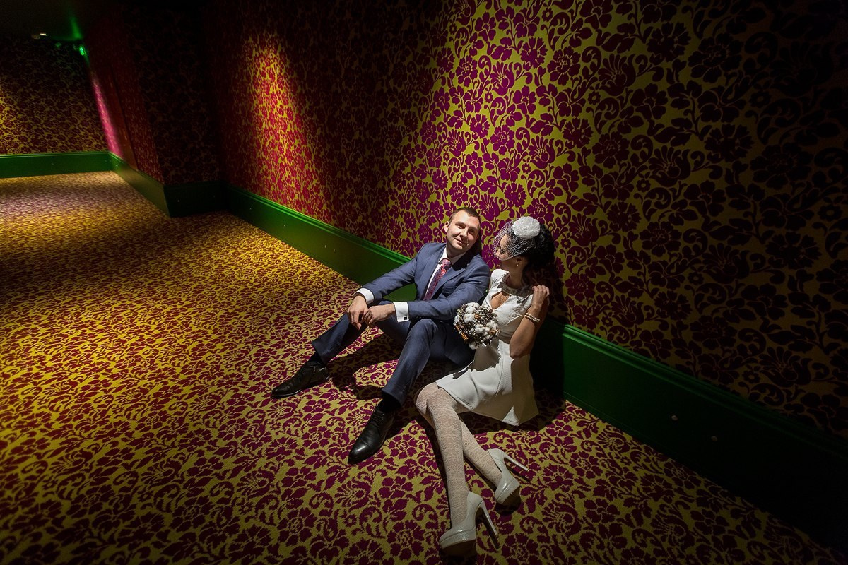 Свадебные съемки. Женский фотограф в Санк-Петербурге и Москве — фотосессия девушки в студии, портрет, фотосъемка