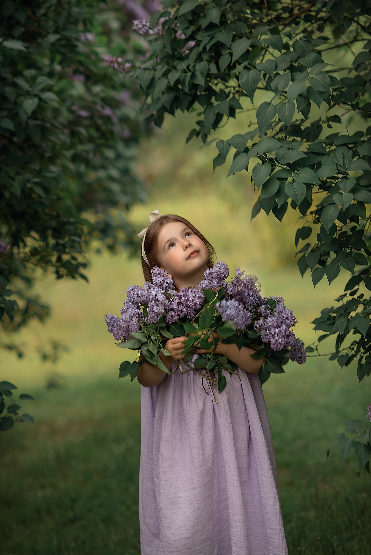 Фотосессия в сирени. Фотограф Юлия Кондратьева