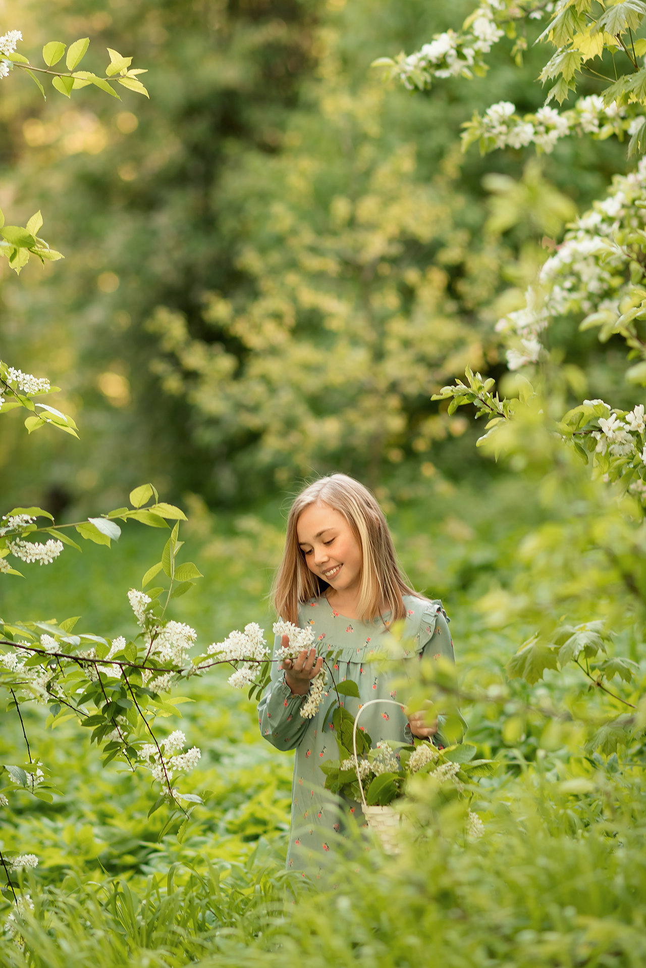 Фотосессия в цветении в Санкт-Петербурге. Фотограф Юлия Кондратьева