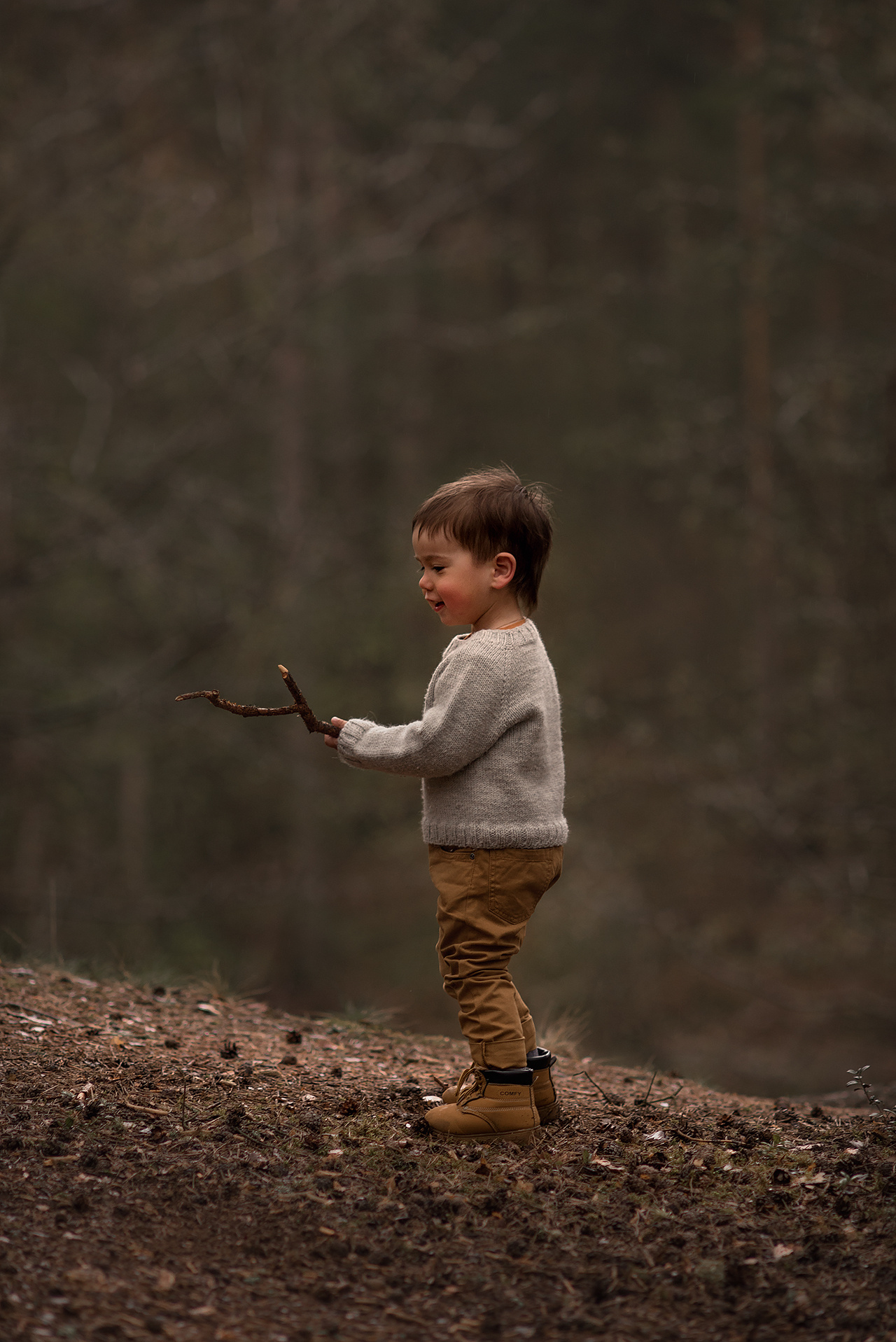 Фотосессия в сосновом лесу Сестрорецка. Фотограф Юлия Кондратьева