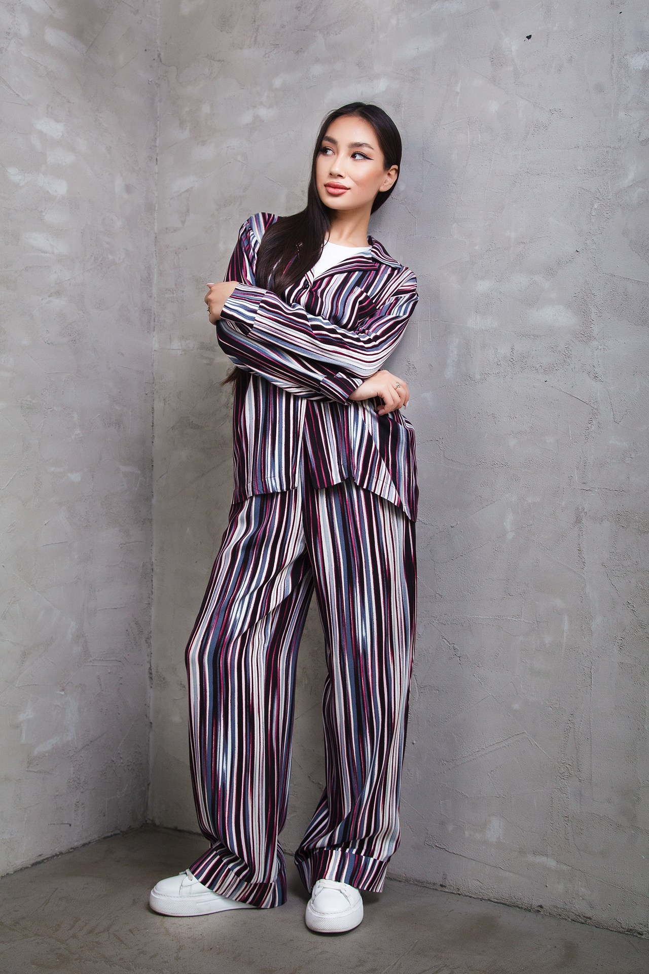 Реклама женской одежды. Натан Супервайзер по Продакшену