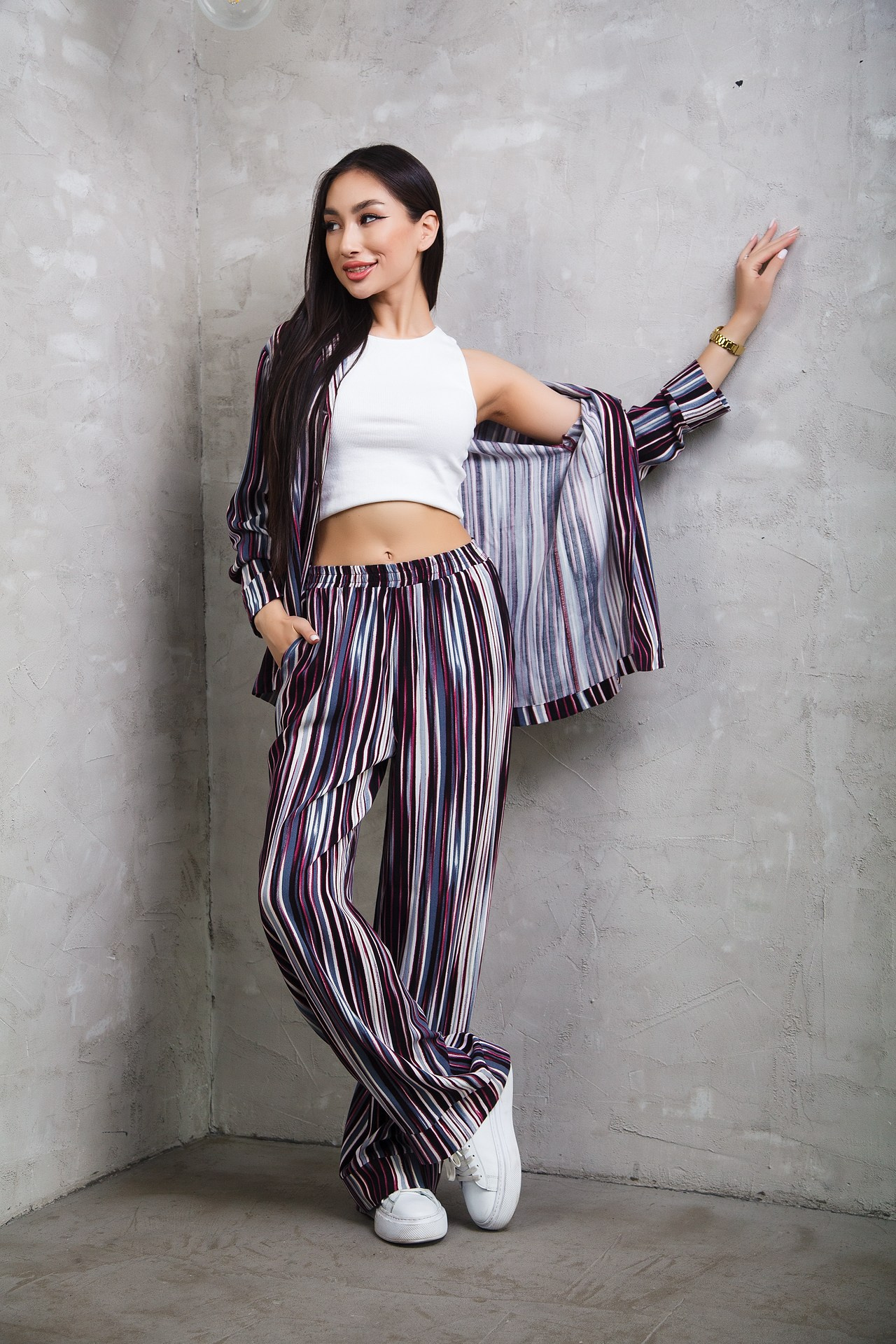 Реклама женской одежды. Натан Супервайзер по Продакшену