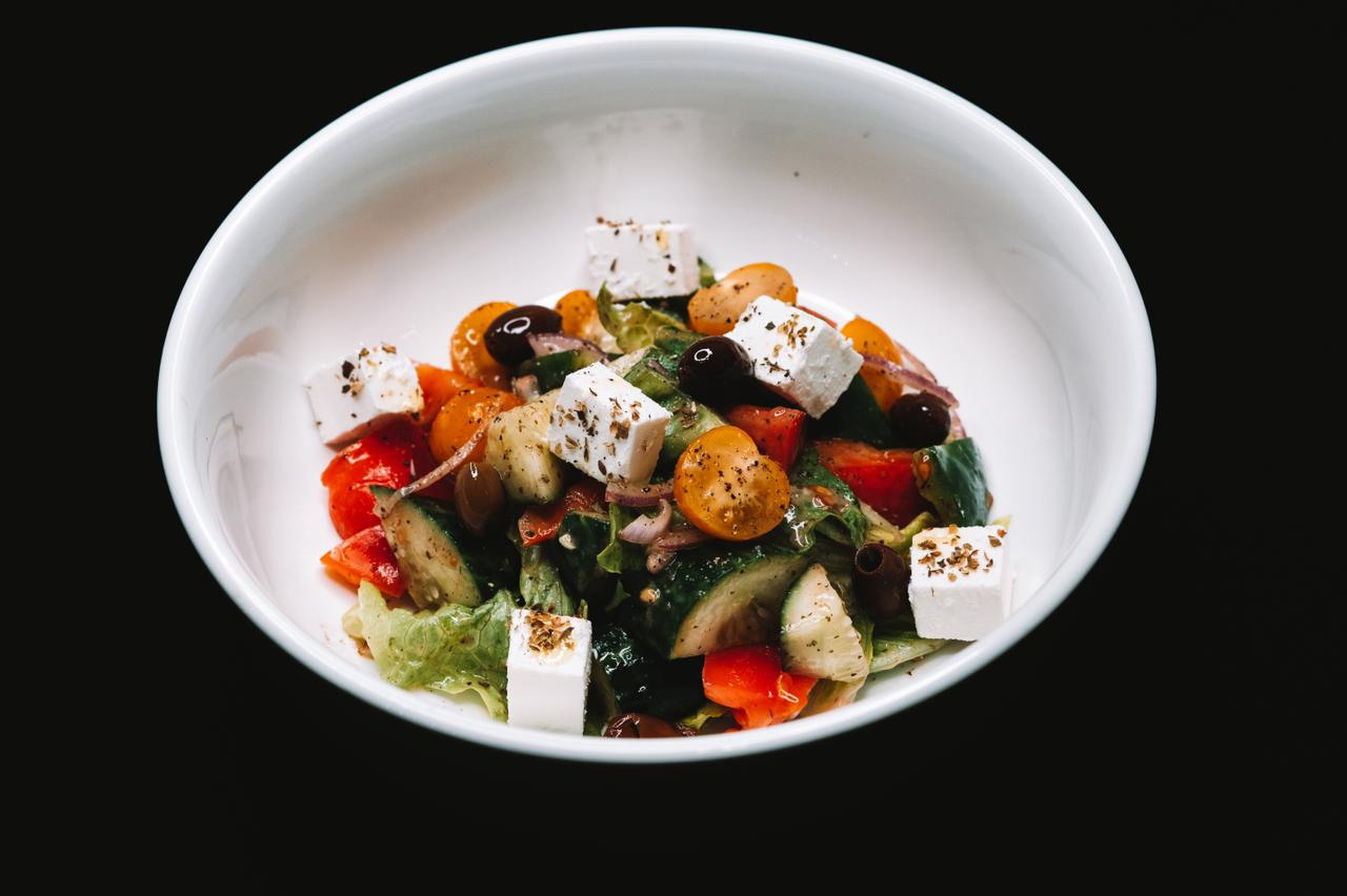 Блюда/ тёмный фон. Фотограф Москва, визуальный менеджер Дарья Шевченко