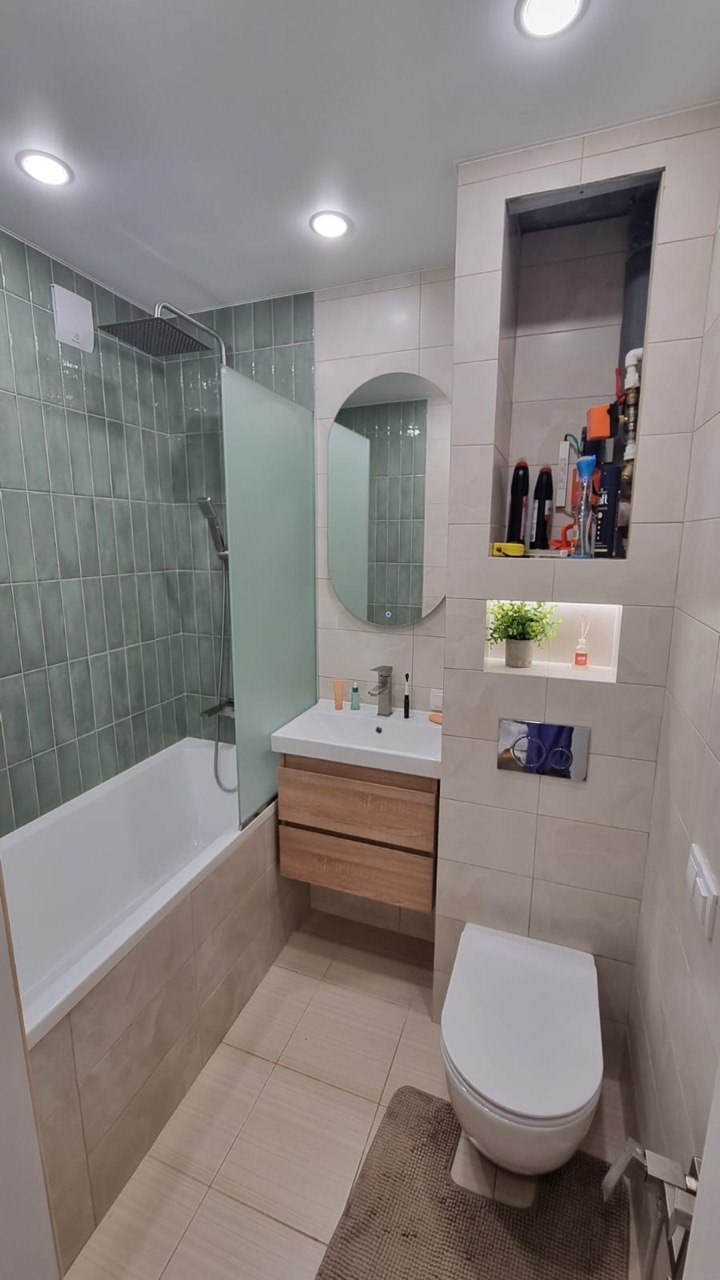 Ванная комната (ул. Нигматуллина д. 11/84). Ремонт санузла, туалета, ванной под ключ в Казани. Укладка плитки