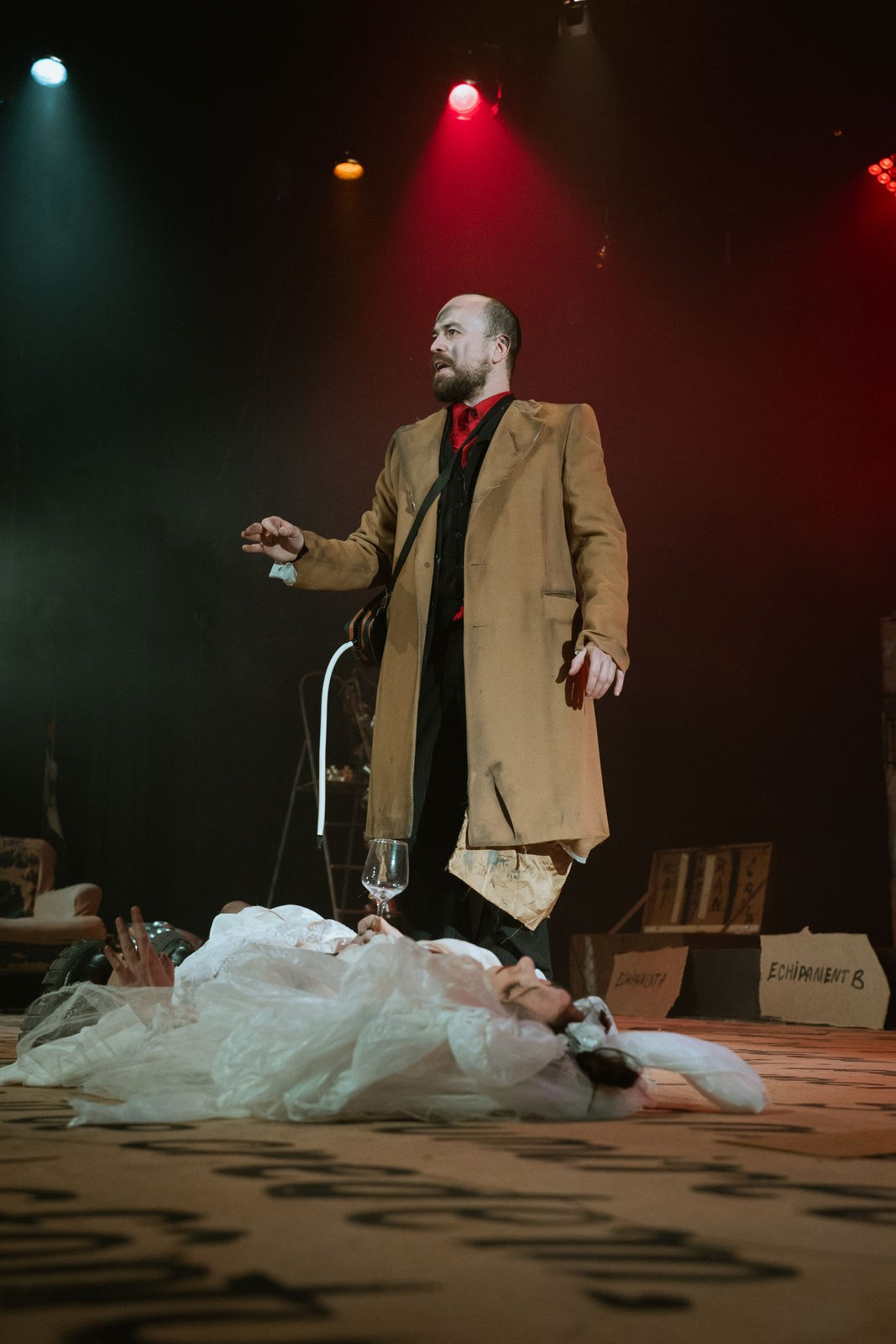 «Трехгрошовая опера». Режиссёр Даниил Филиппович