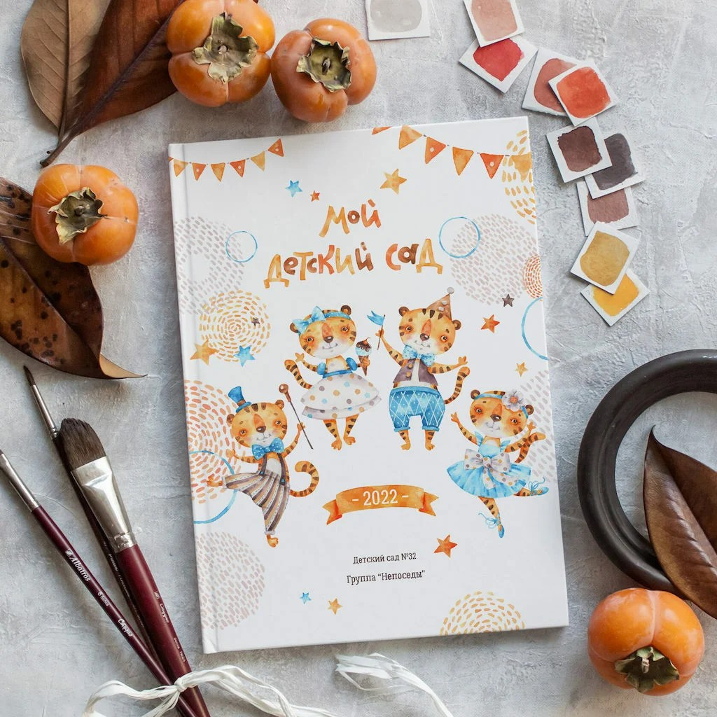 Выпускные папки и альбомы в детский сад. Выпускные альбомы в Иваново в детский сад и школу. Александр и Светлана Янкины