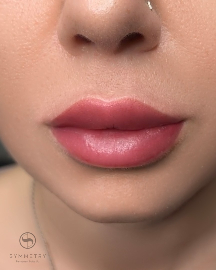 Оксана. Студия перманентного макияжа, косметологии и массажа SYMMETRY в Москве, м. Киевская
