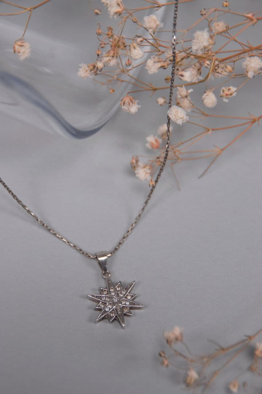 Украшения. Кузнецова Мария — профессиональный фотограф в Санкт-Петербурге | Предметная фотосъёмка, модельные тесты, актёрское портфолио, концерты