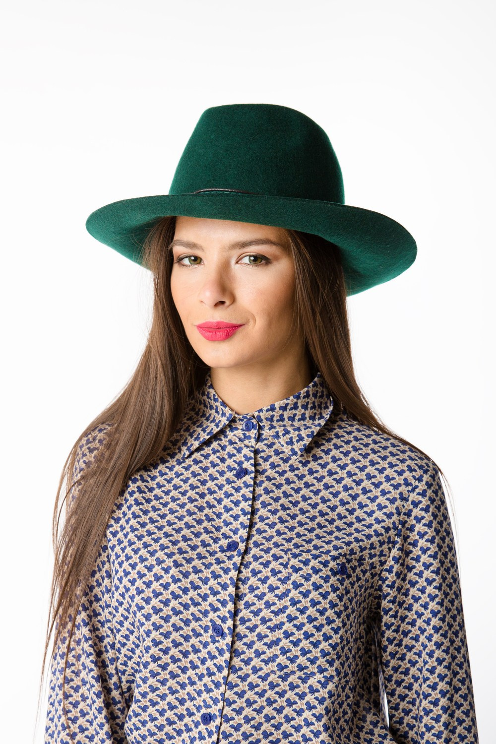 Фотосъемка одежды для каталога в СПб