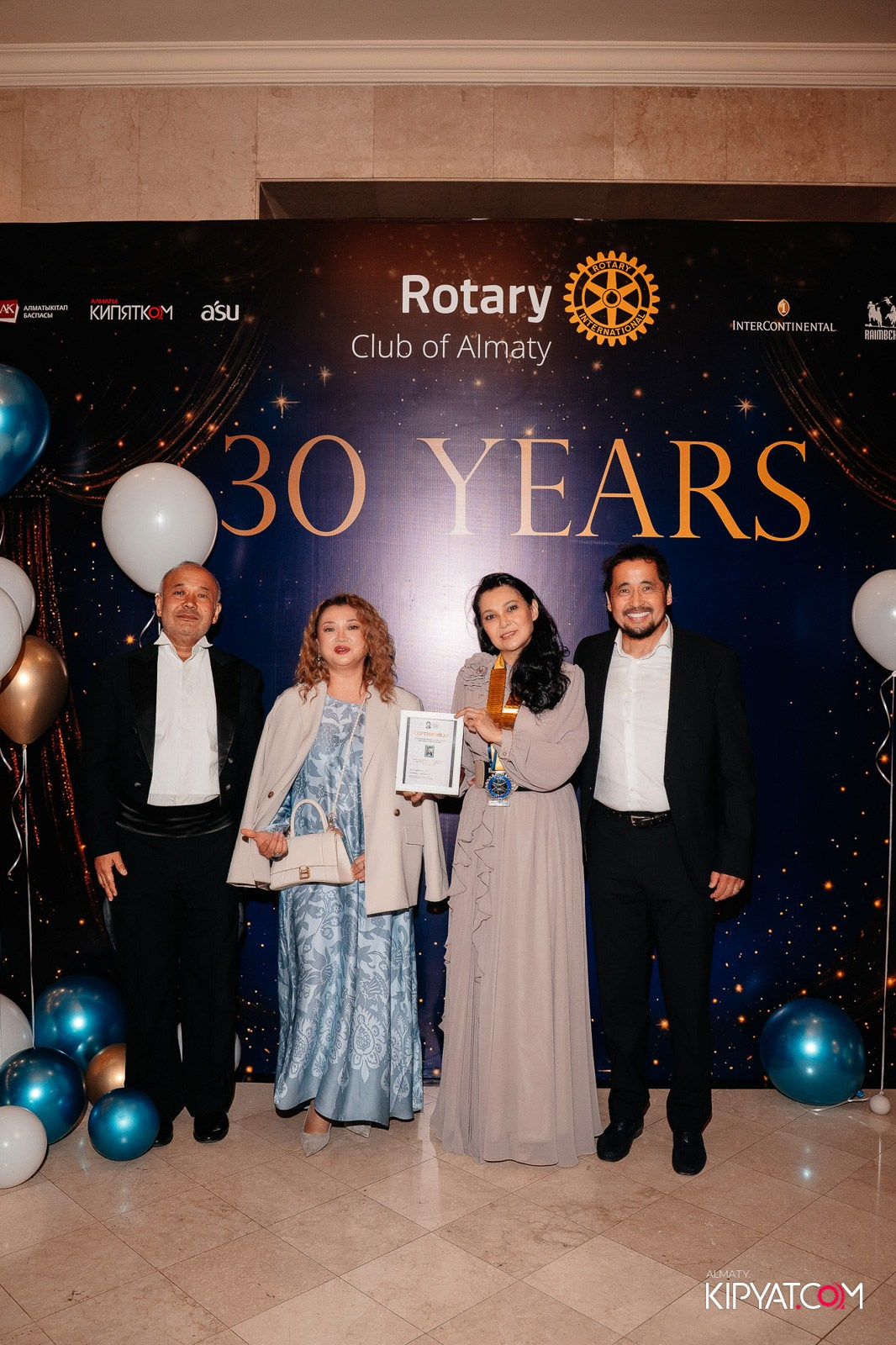 БЛАГОТВОРИТЕЛЬНЫЙ УЖИН В ЧЕСТЬ 30-ЛЕТИЯ ROTARY CLUB OF ALMATY. КИПЯТКОМ АЛМАТЫ!