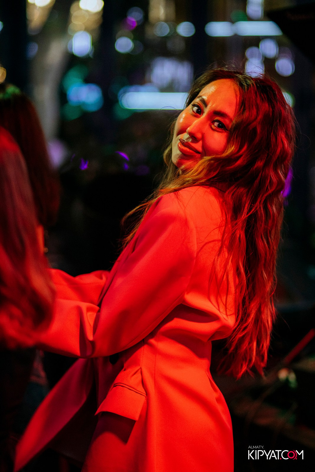 FRIENDS BAR & TERRACE. КИПЯТКОМ АЛМАТЫ!