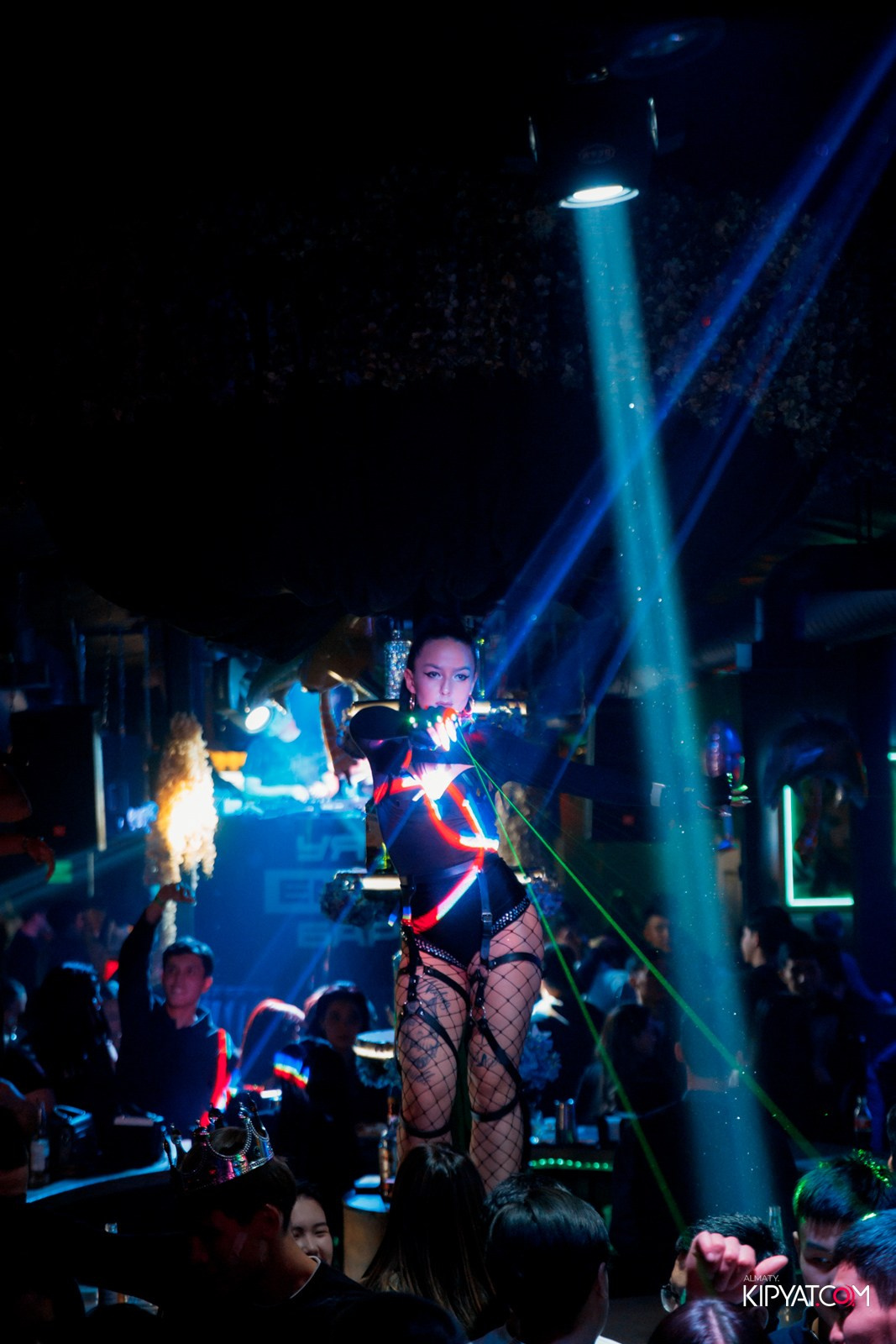 UYAT EMES BAR. КИПЯТКОМ АЛМАТЫ!