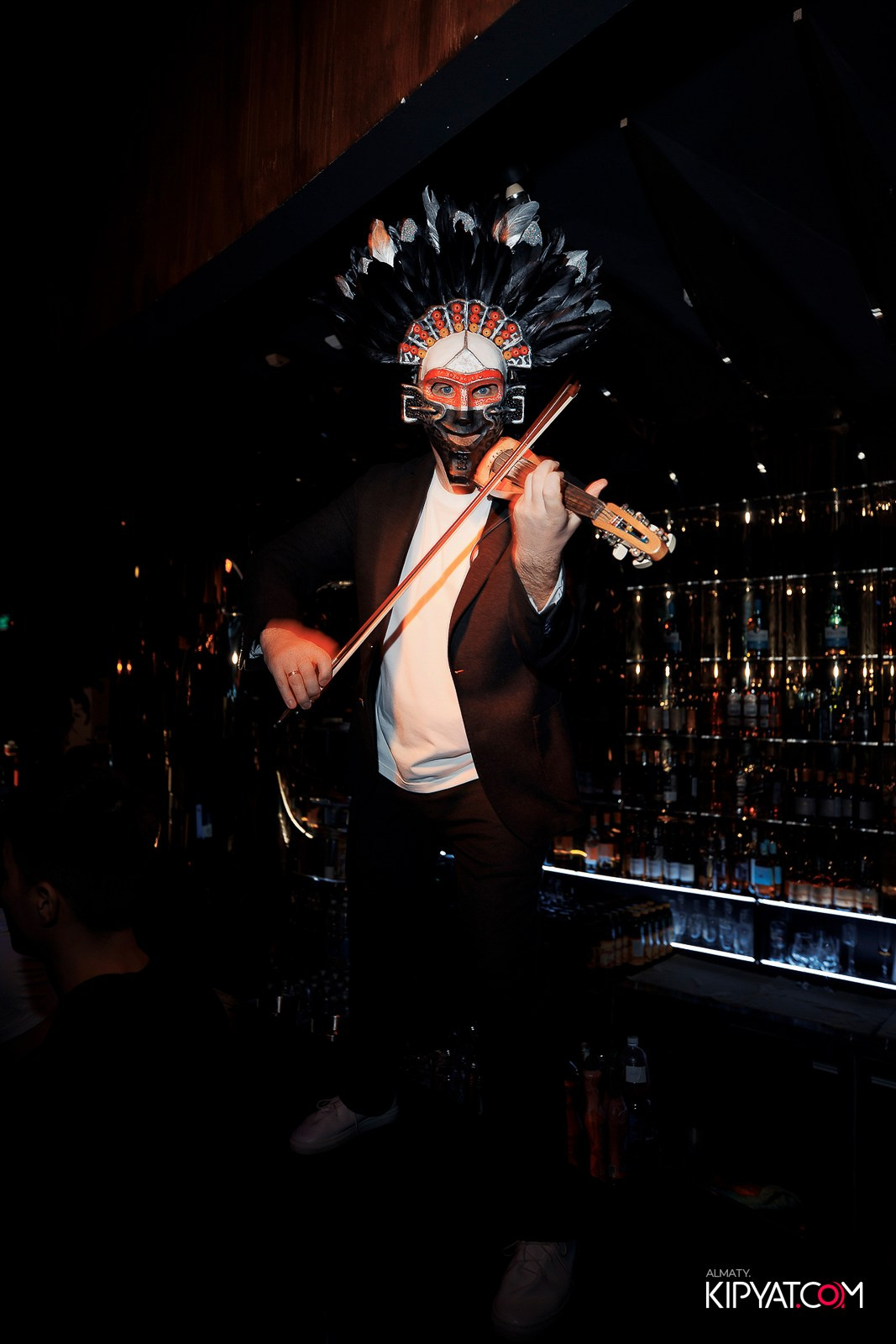 MOOD BAR & KARAOKE. КИПЯТКОМ АЛМАТЫ!