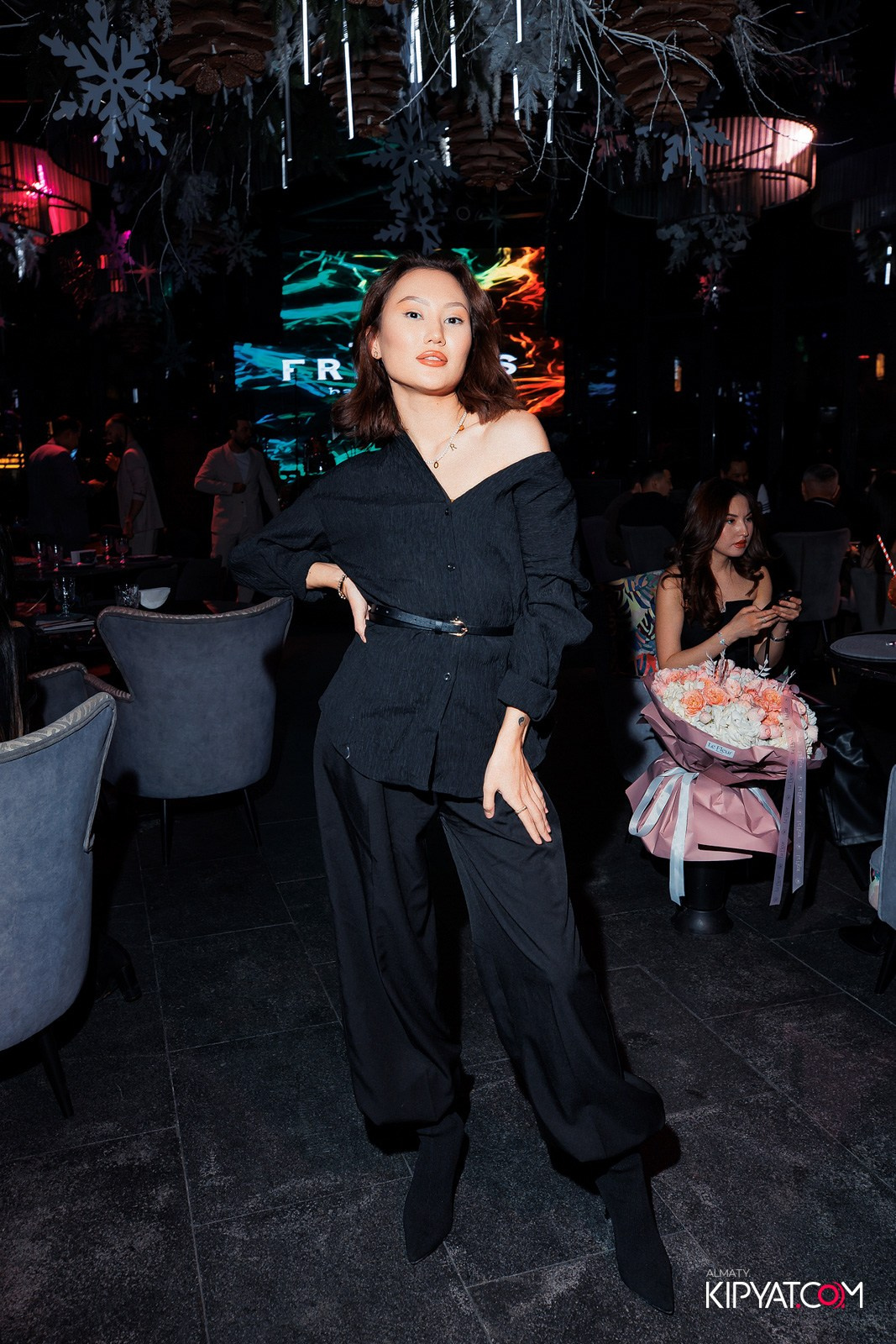 FRIENDS BAR & TERRACE. КИПЯТКОМ АЛМАТЫ!