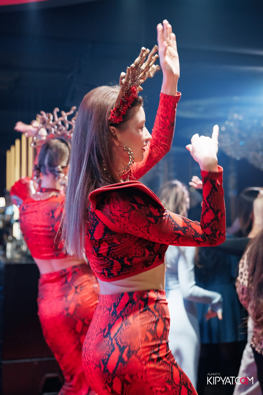 ЗАЯ, НА БИС. КИПЯТКОМ АЛМАТЫ!