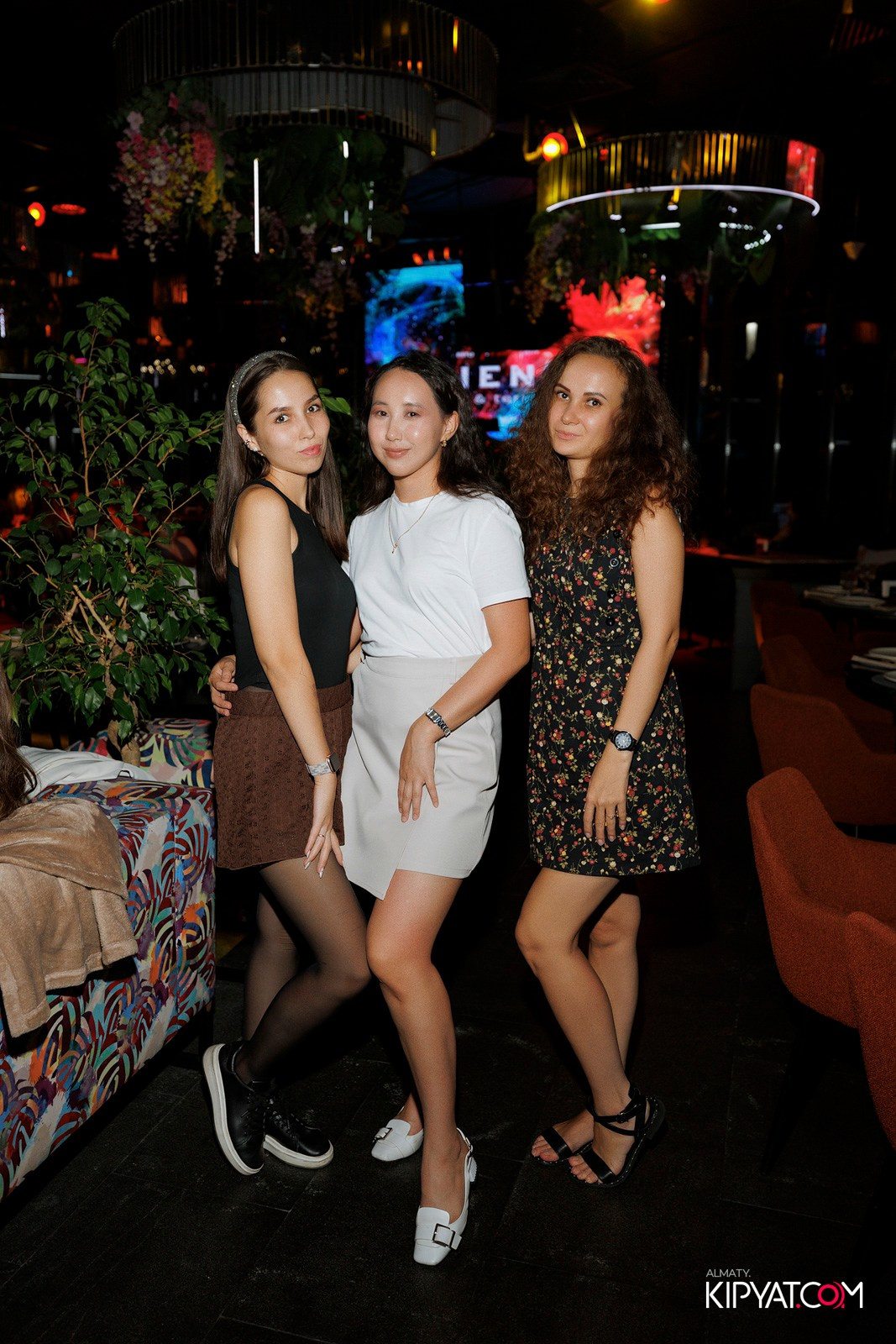 FRIENDS BAR & TERRACE. КИПЯТКОМ АЛМАТЫ! Фотосъемка мероприятий в Алматы