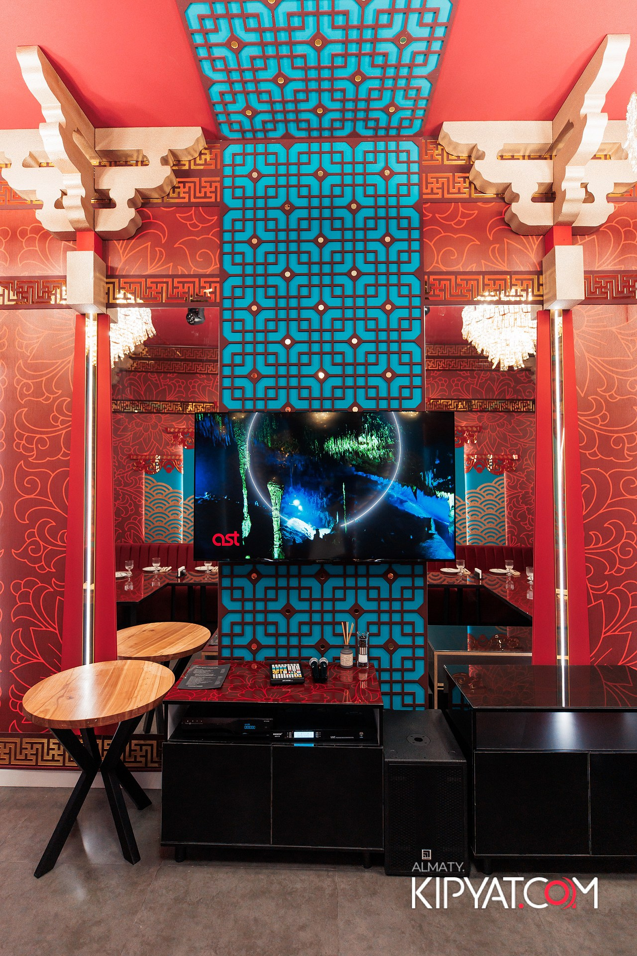 MOOD KARAOKE & TERRACE. КИПЯТКОМ АЛМАТЫ!