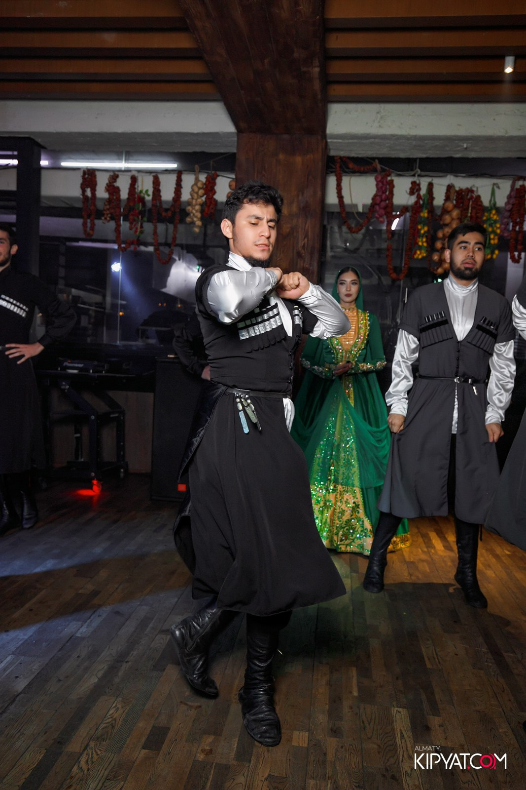 ВАХТАНГУРИ. КИПЯТКОМ АЛМАТЫ!