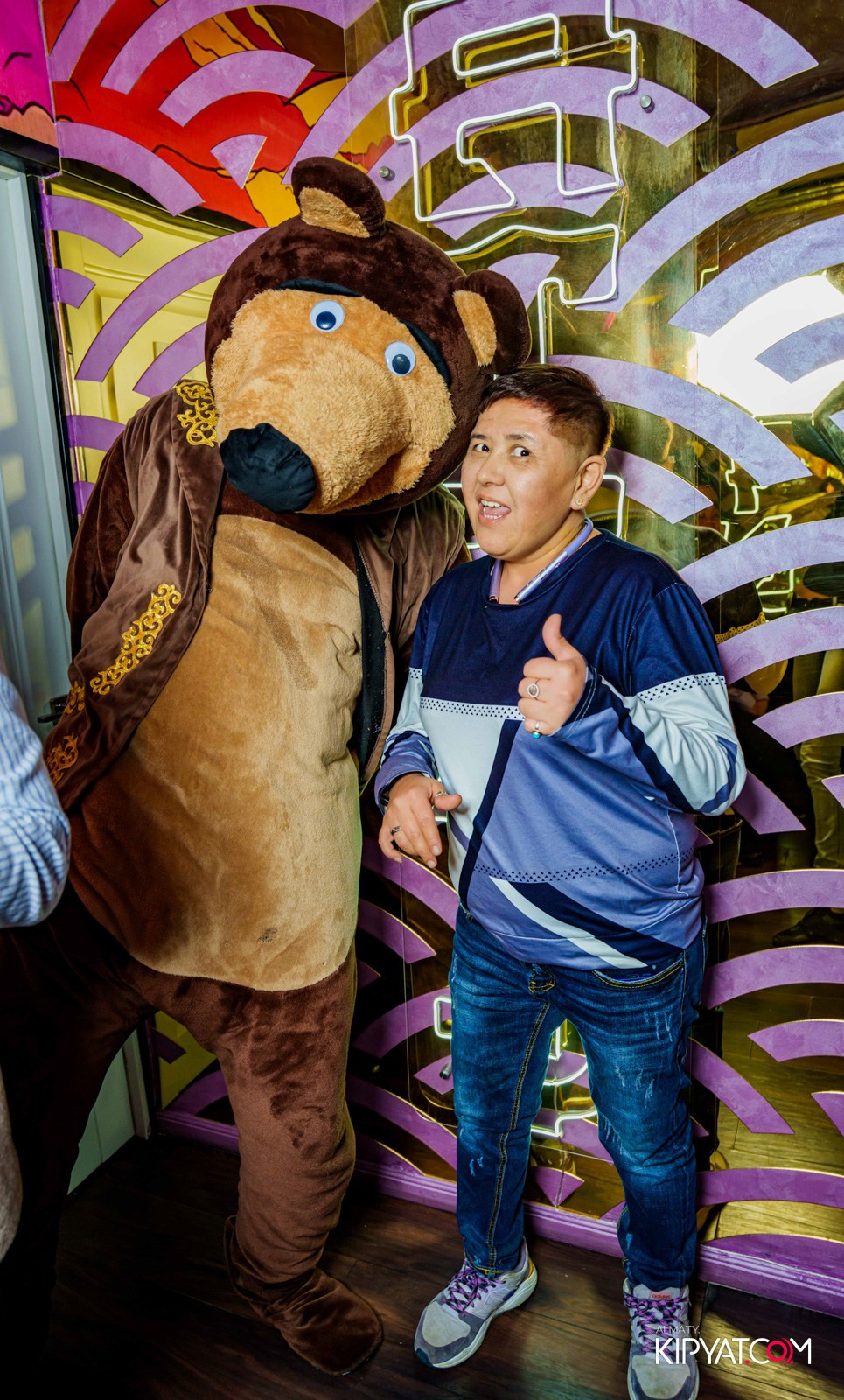 УХО И МЕДВЕДЬ НА САИНА. КИПЯТКОМ АЛМАТЫ!