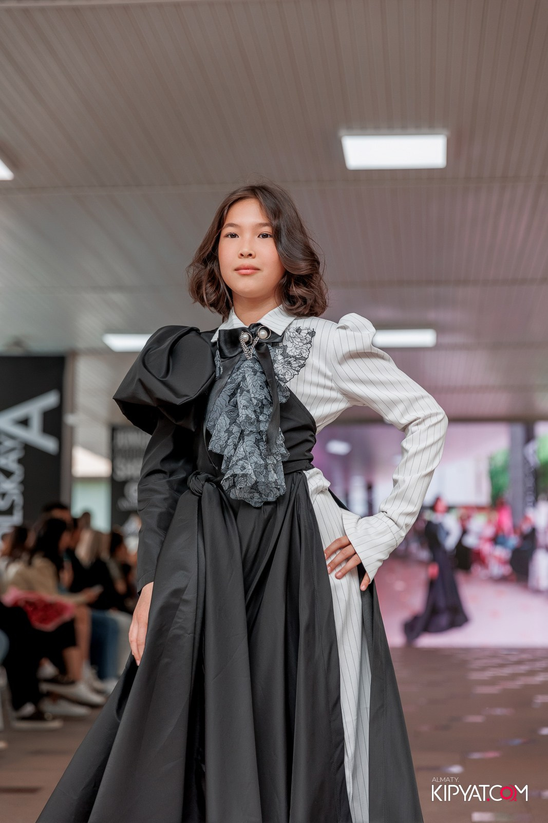 JUNIOR FASHION SHOW. КИПЯТКОМ АЛМАТЫ!
