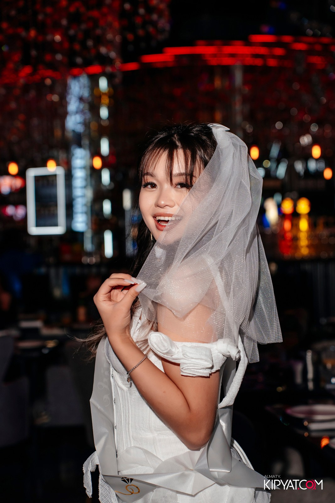 FRIENDS BAR & TERRACE. КИПЯТКОМ АЛМАТЫ!