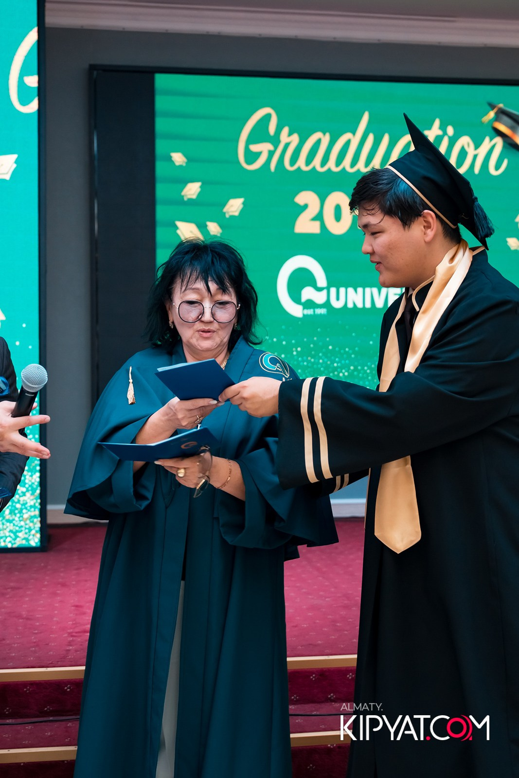 GRADUATION 2025 Q UNIVERSITY. КИПЯТКОМ АЛМАТЫ!