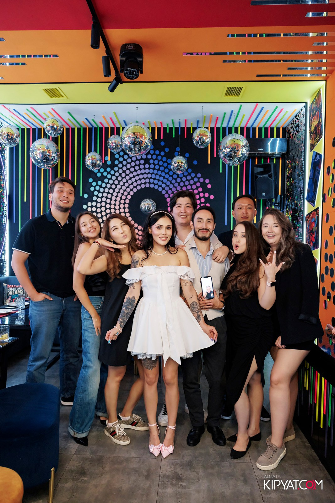 ЗАЯ, НА БИС. КИПЯТКОМ АЛМАТЫ!