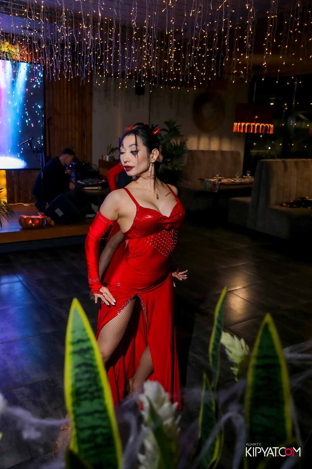 LIFE GRILL CAFE. КИПЯТКОМ АЛМАТЫ!