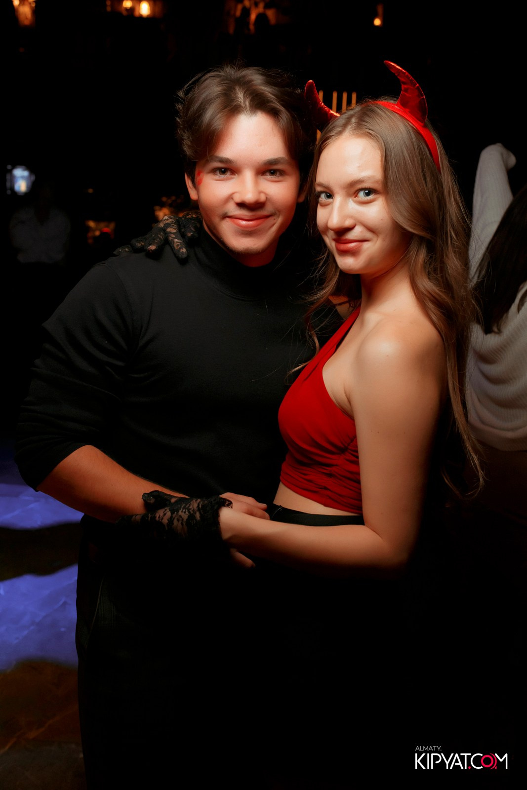 БАЛ НЕЧИСТИ В HIT RETRO. КИПЯТКОМ АЛМАТЫ!