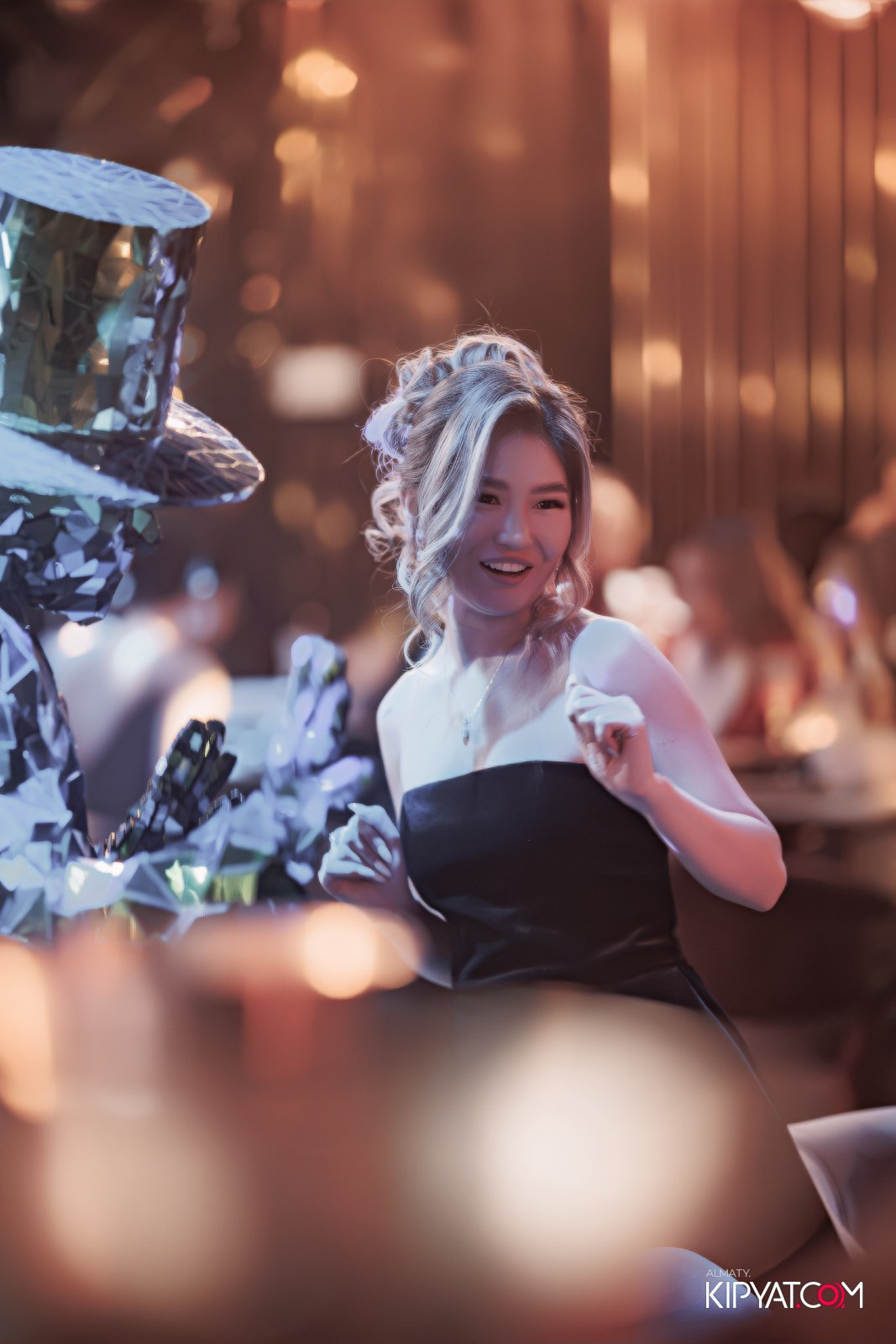 MOOD KARAOKE & TERRACE. КИПЯТКОМ АЛМАТЫ!