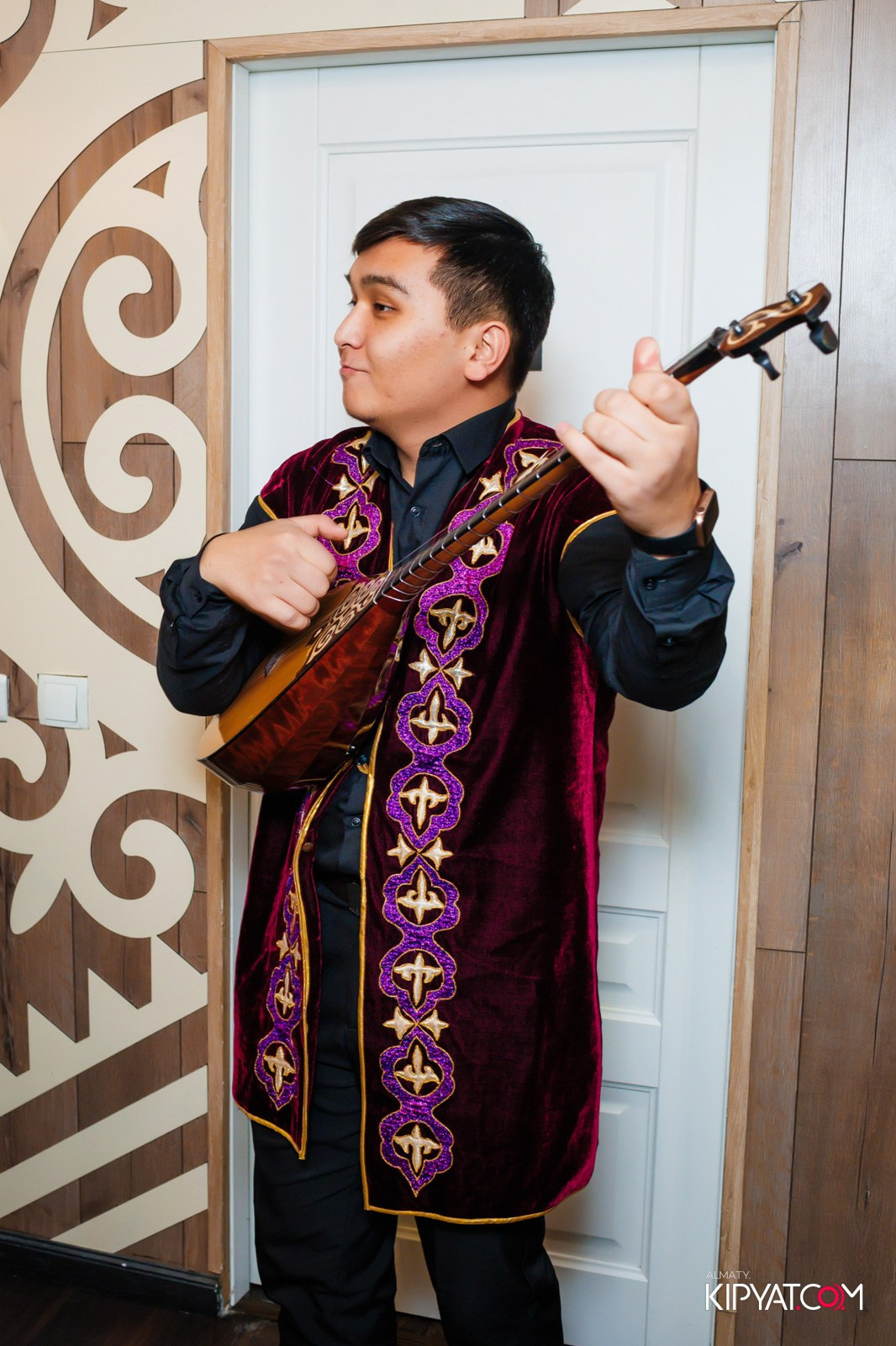 УХО И МЕДВЕДЬ НА САИНА. КИПЯТКОМ АЛМАТЫ!